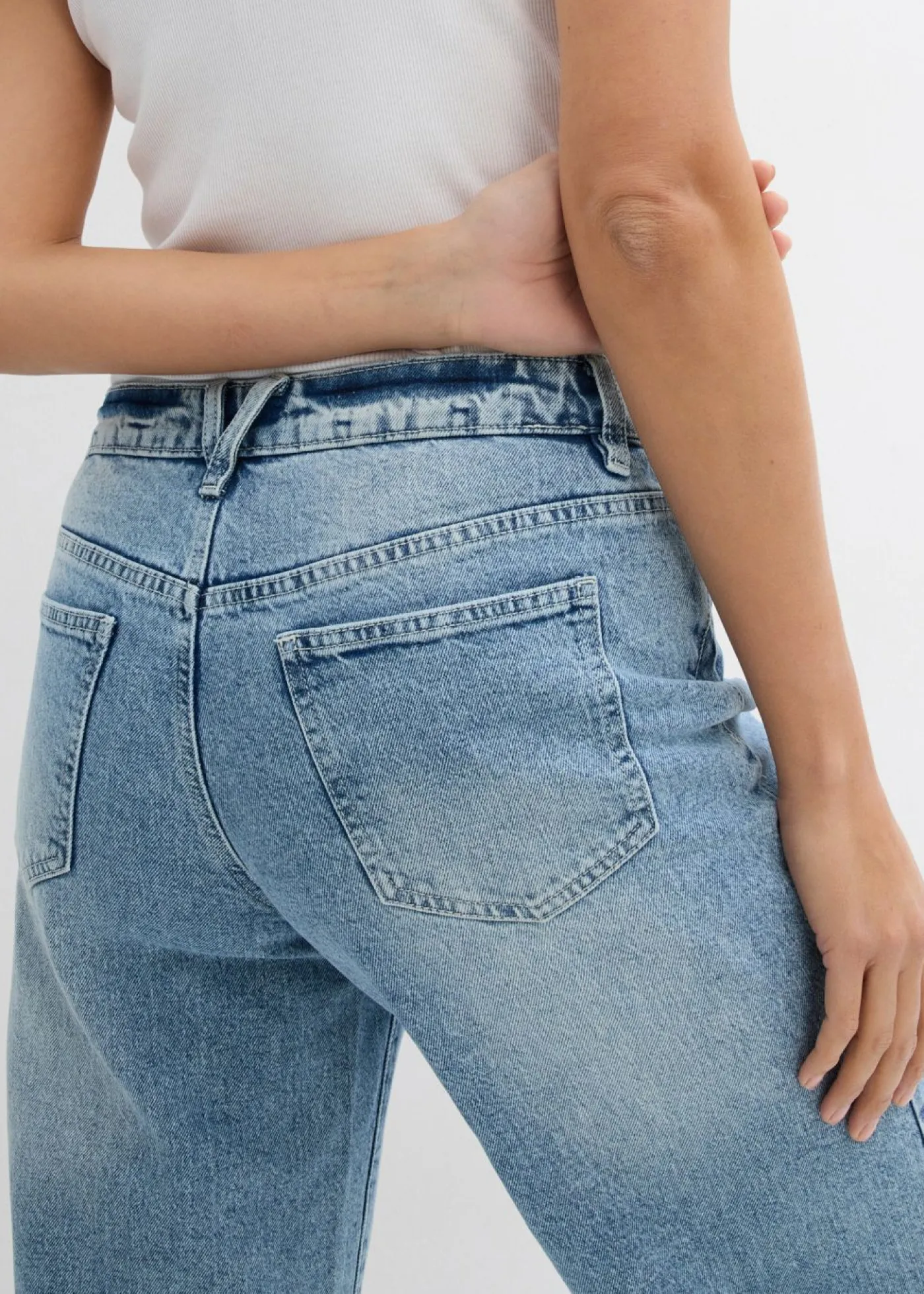 bonprix bonprix Vaqueros de pernera ancha, mid waist, largo completo y low stretch azul hielo denim usado Discount