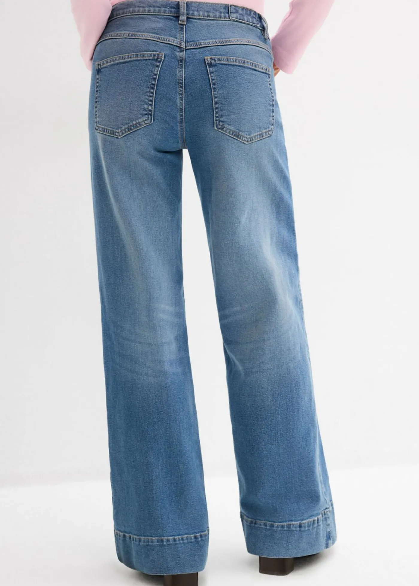 bonprix bonprix Vaqueros de pernera ancha, mid waist, largo completo azul medio denim Clearance
