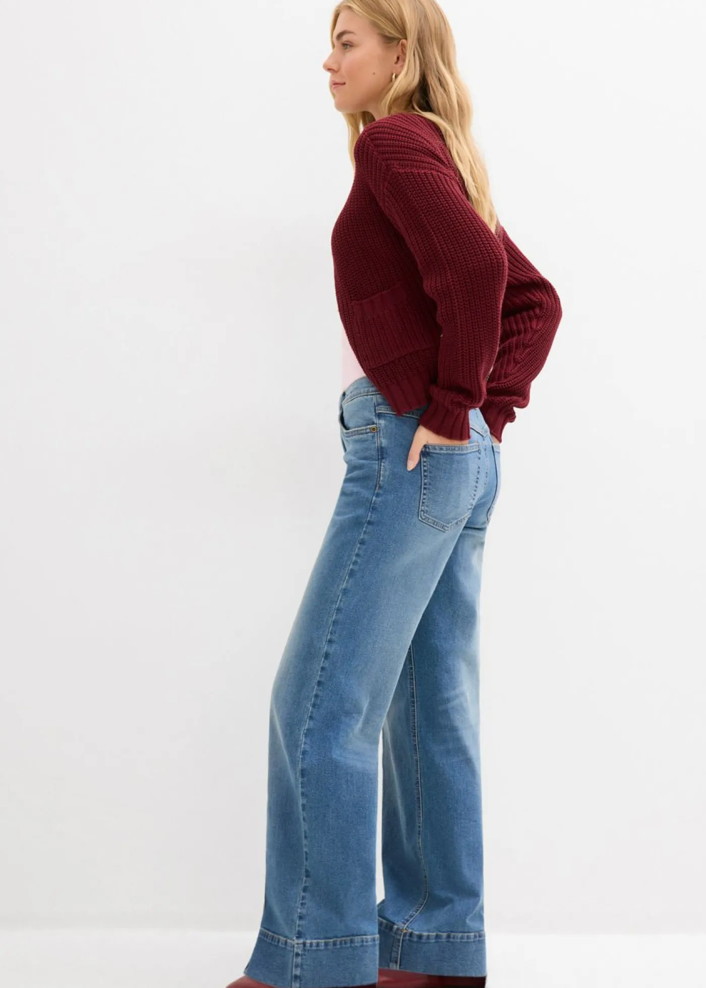 bonprix bonprix Vaqueros de pernera ancha, mid waist, largo completo azul medio denim Clearance