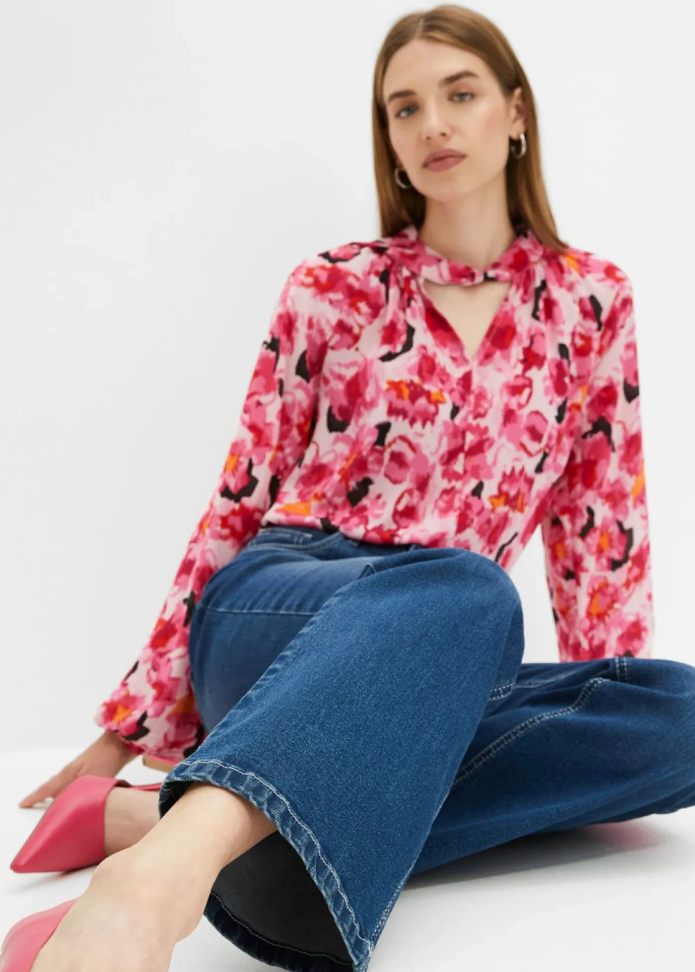 bonprix bonprix Vaqueros de pernera ancha con talle alto Denim medio desgastado