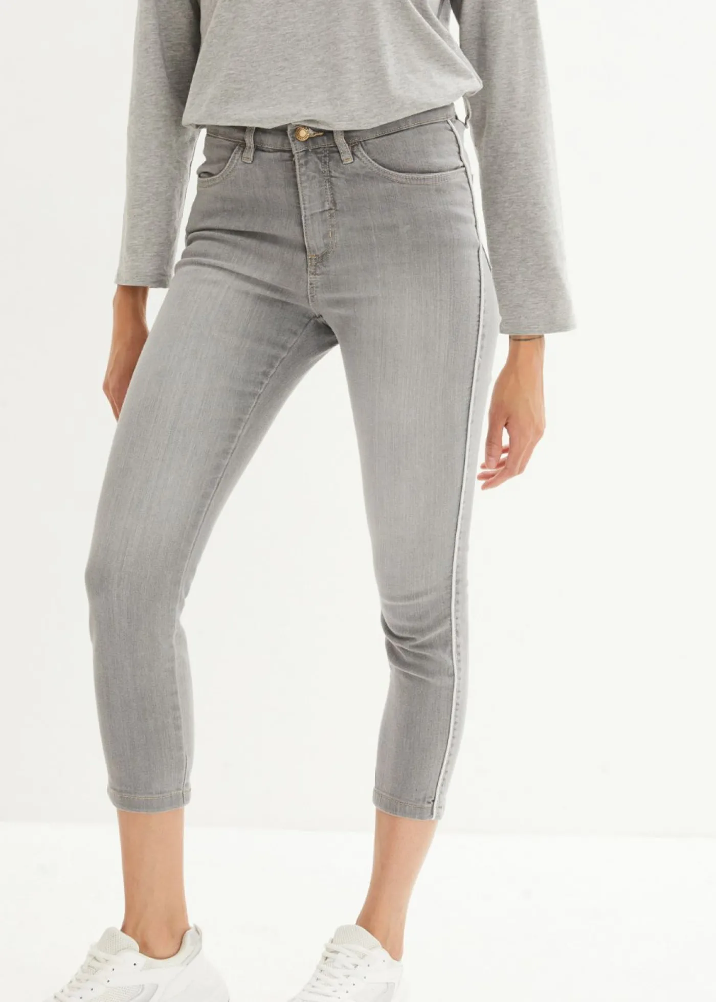 bonprix bonprix Vaqueros elásticos cómodos con largo capri y corte pitillo denim gris claro Discount