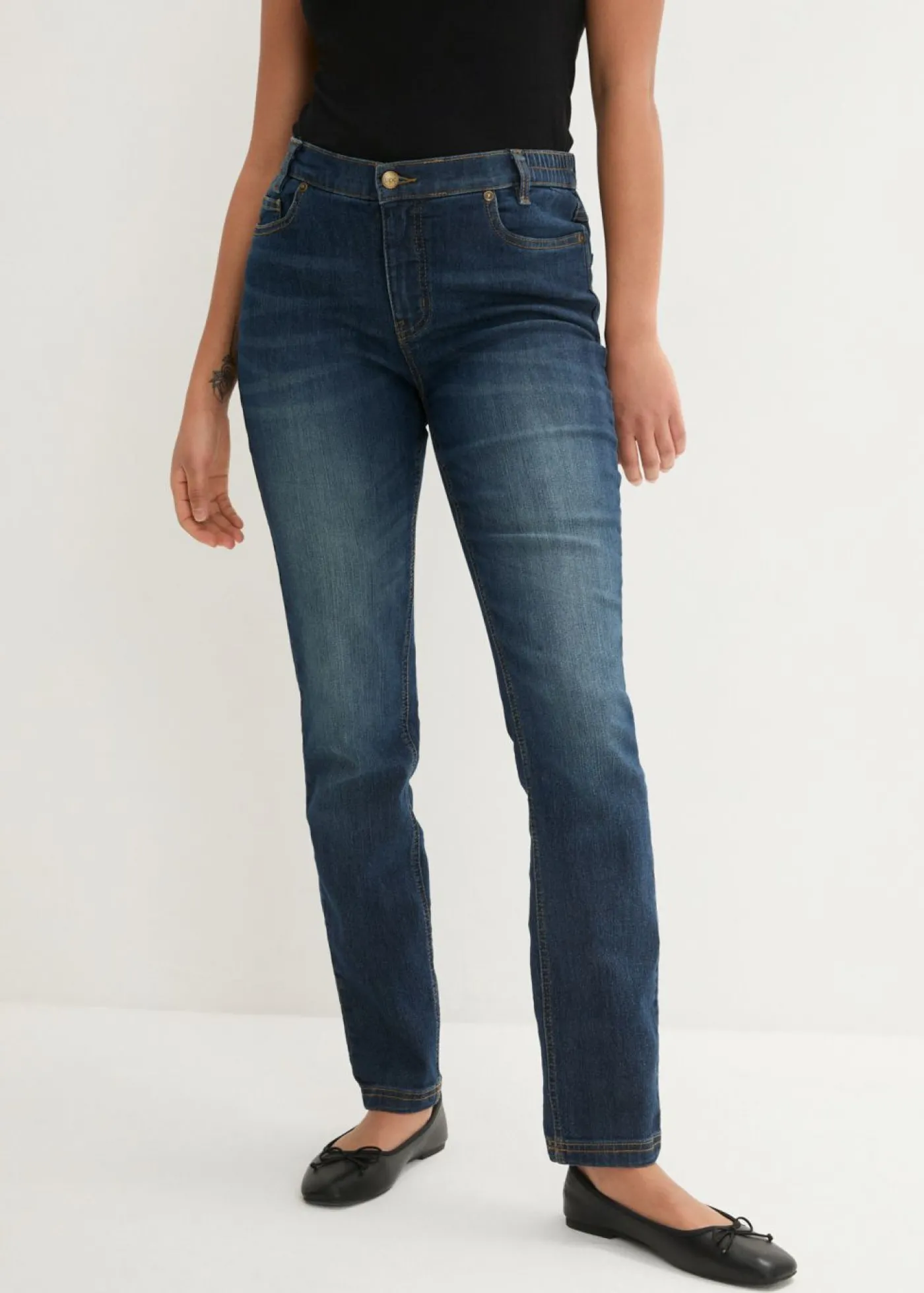 bonprix bonprix Vaqueros elásticos con corte pitillo y tiro medio denim intenso Clearance