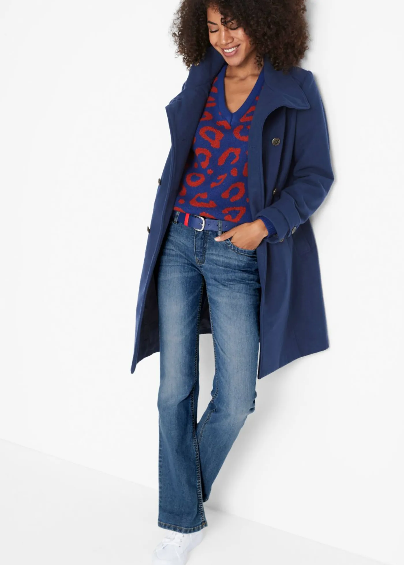 bonprix bonprix Vaqueros elásticos con corte bootcut y talle medio Azul desgastado Outlet