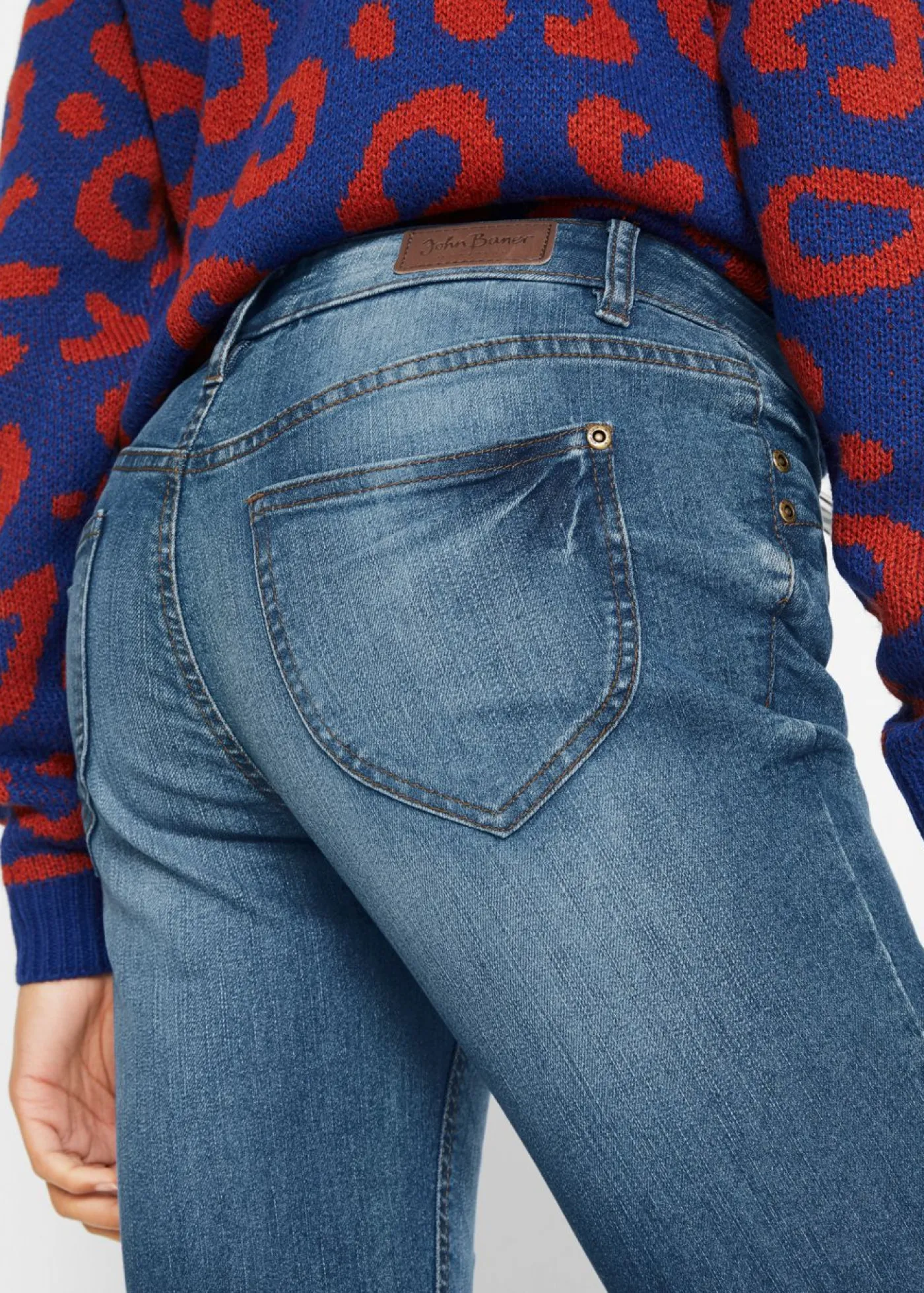 bonprix bonprix Vaqueros elásticos con corte bootcut y talle medio Azul desgastado Outlet