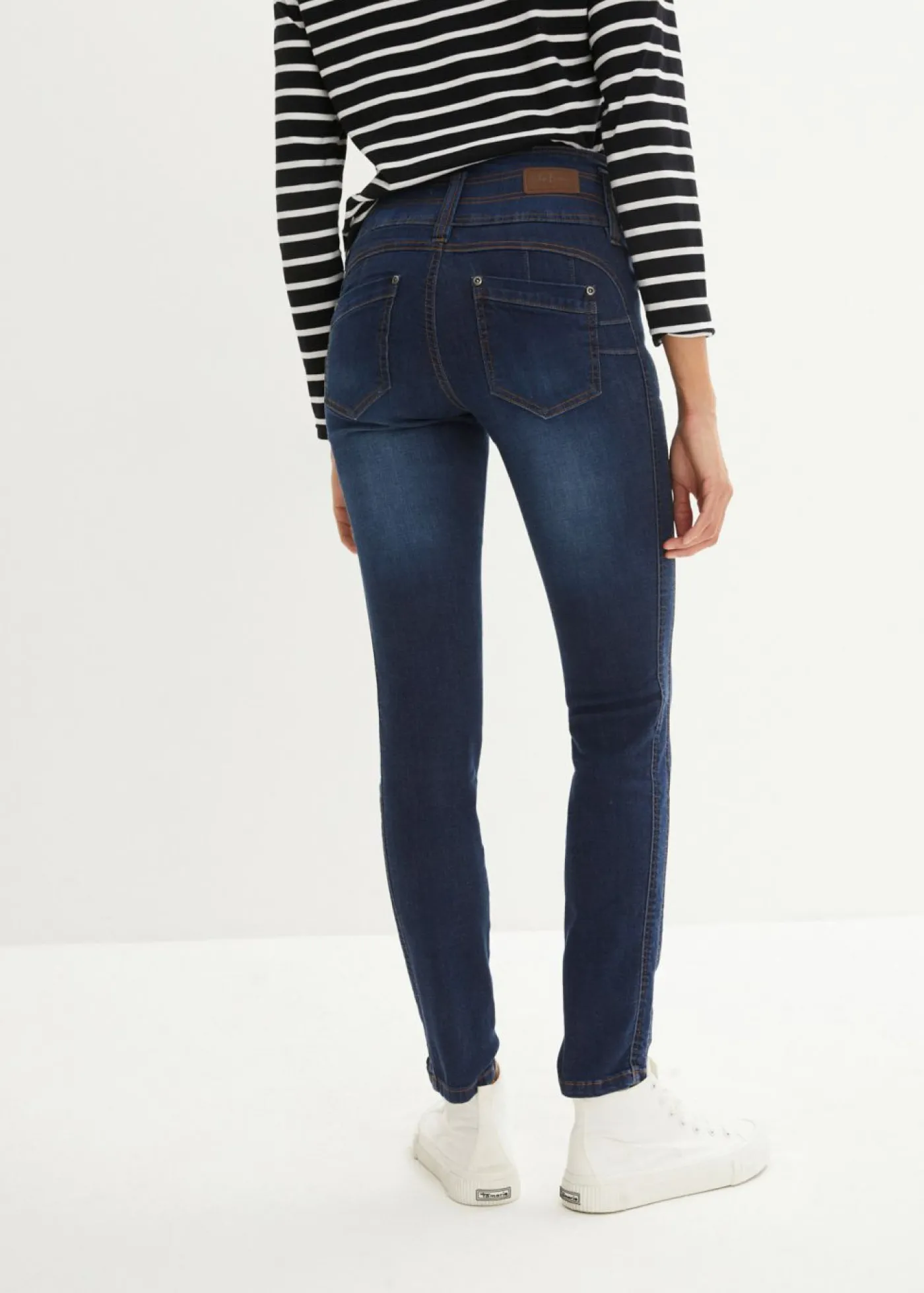 bonprix bonprix Vaqueros moldeadores de talle alto con corte ajustado Azul marino desgastado Hot