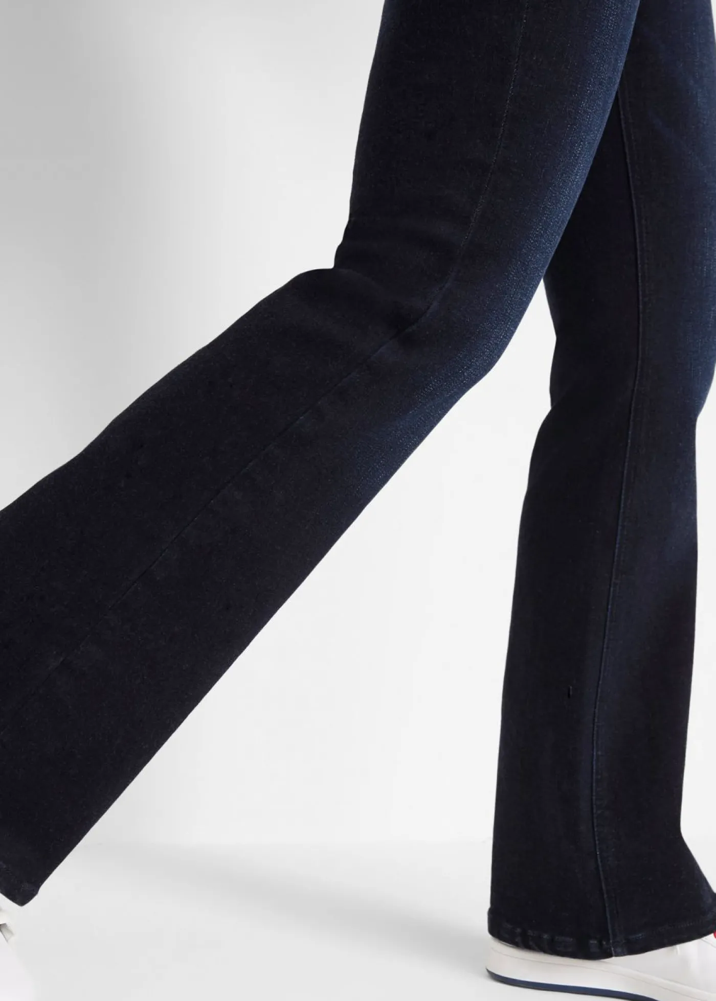 bonprix bonprix Vaqueros moldeadores y suaves con corte bootcut y talle alto azul oscuro denim usado Best