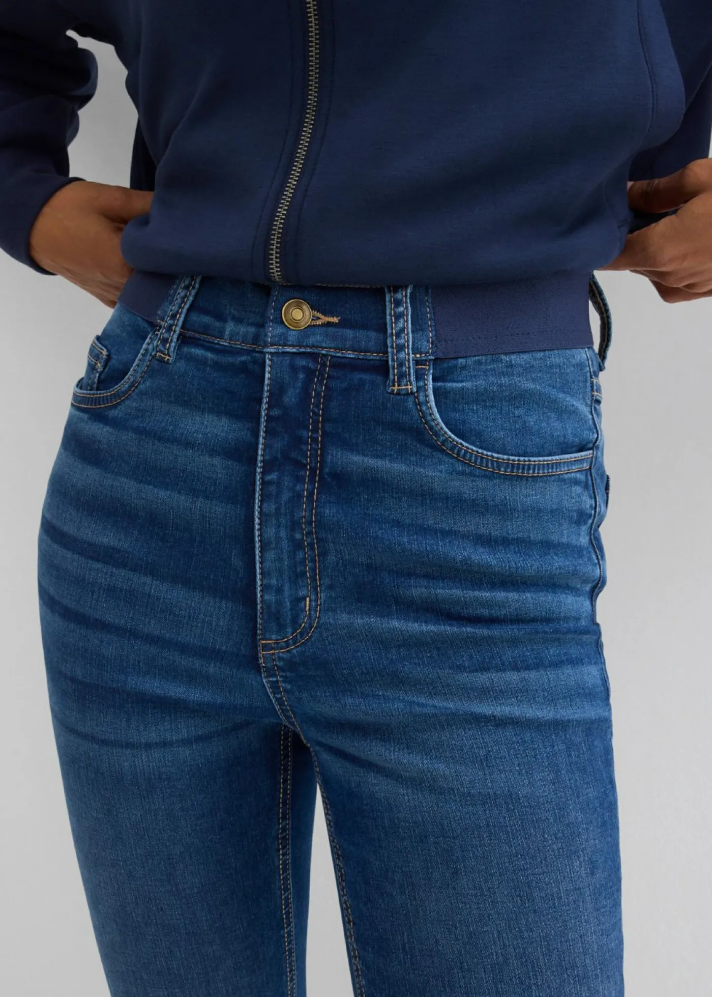 bonprix bonprix Vaqueros pitillo con talle medio y cinturilla cómoda azul oscuro denim usado Best
