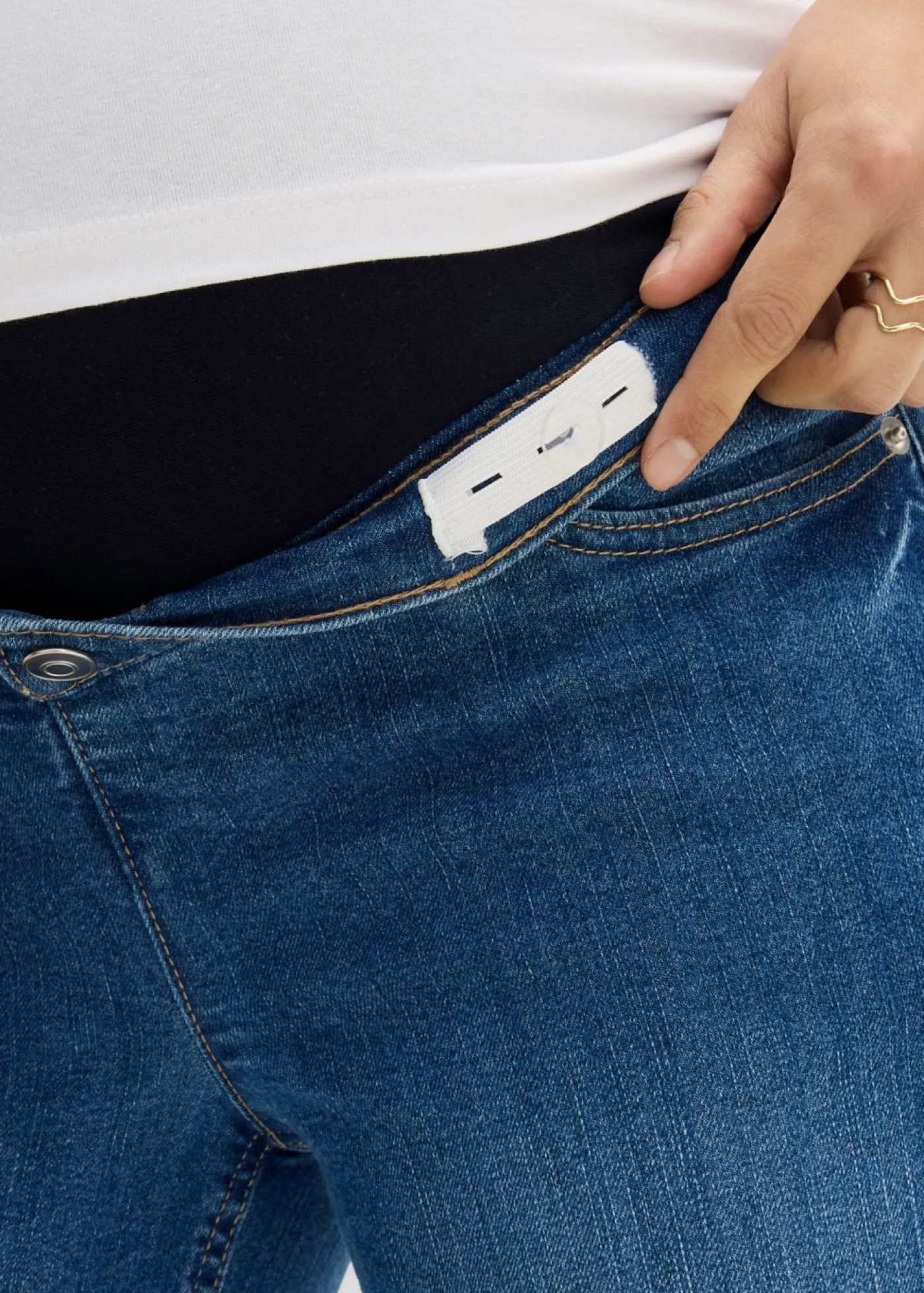 bonprix bonprix Vaqueros premamá de algodón orgánico con pernera recta Denim Hot