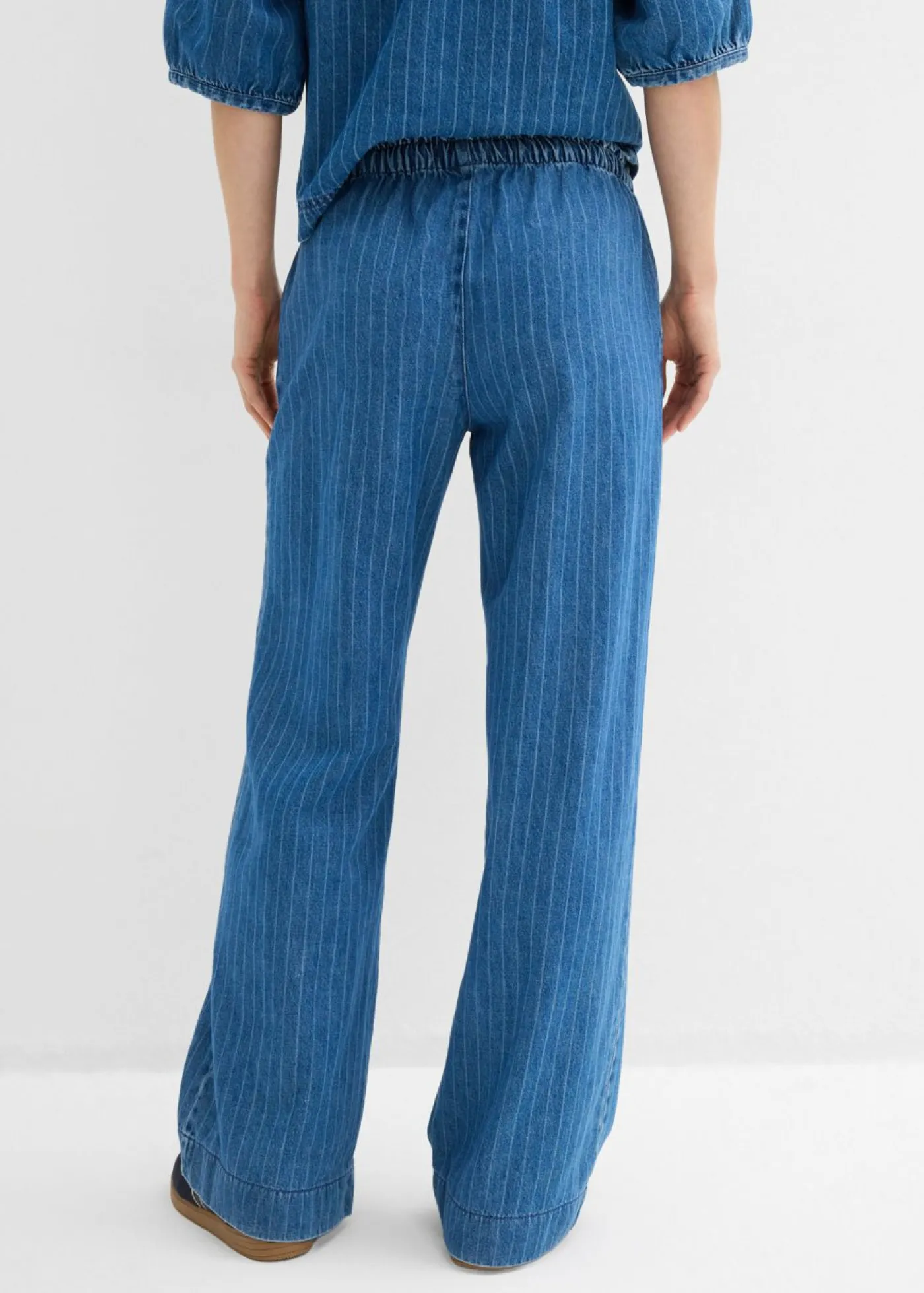 bonprix bonprix Vaqueros pull on, wide leg en algodón azul piedra con rayas Hot