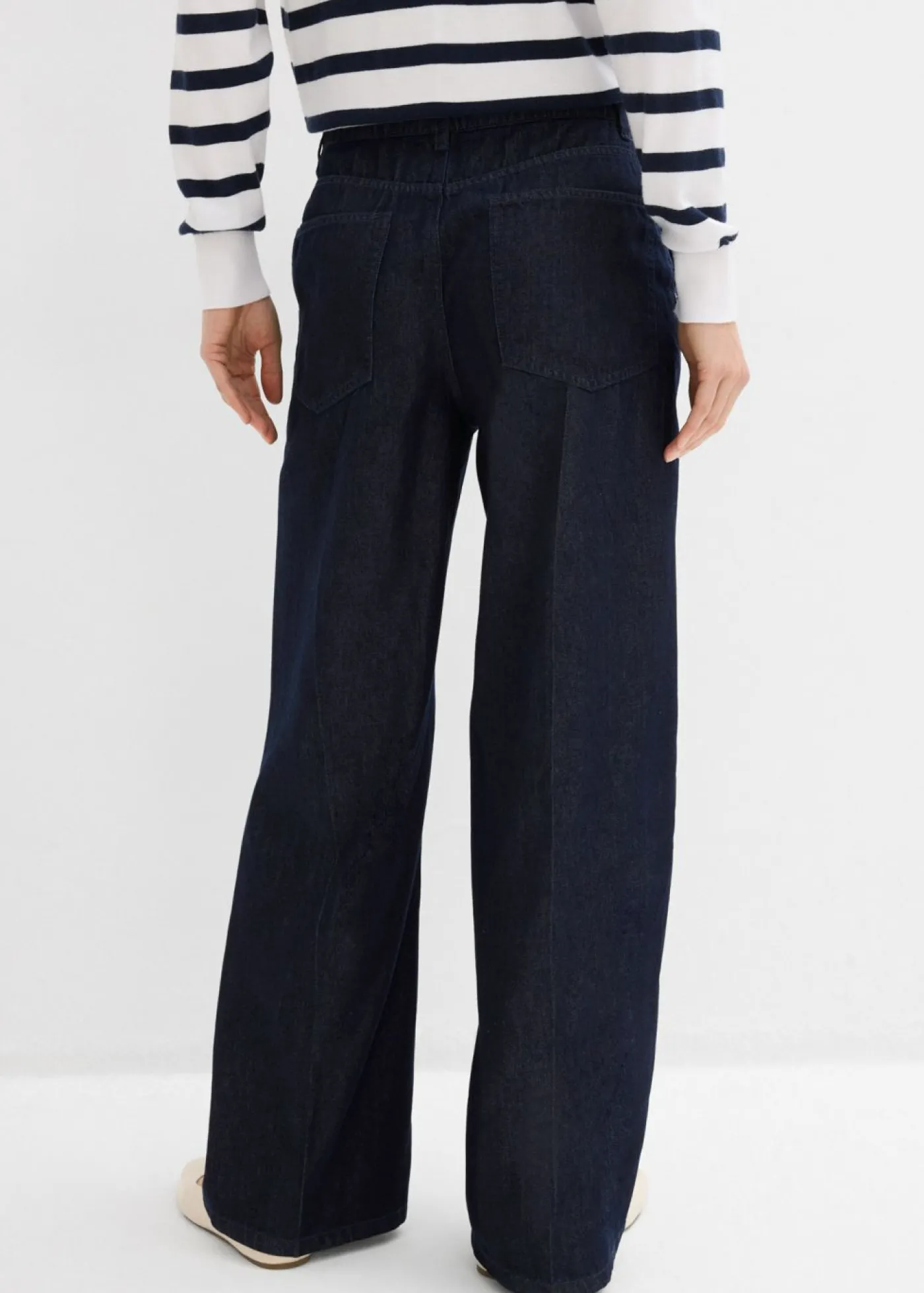 bonprix bonprix Vaqueros rectos con perneras anchas Azul oscuro denim Outlet