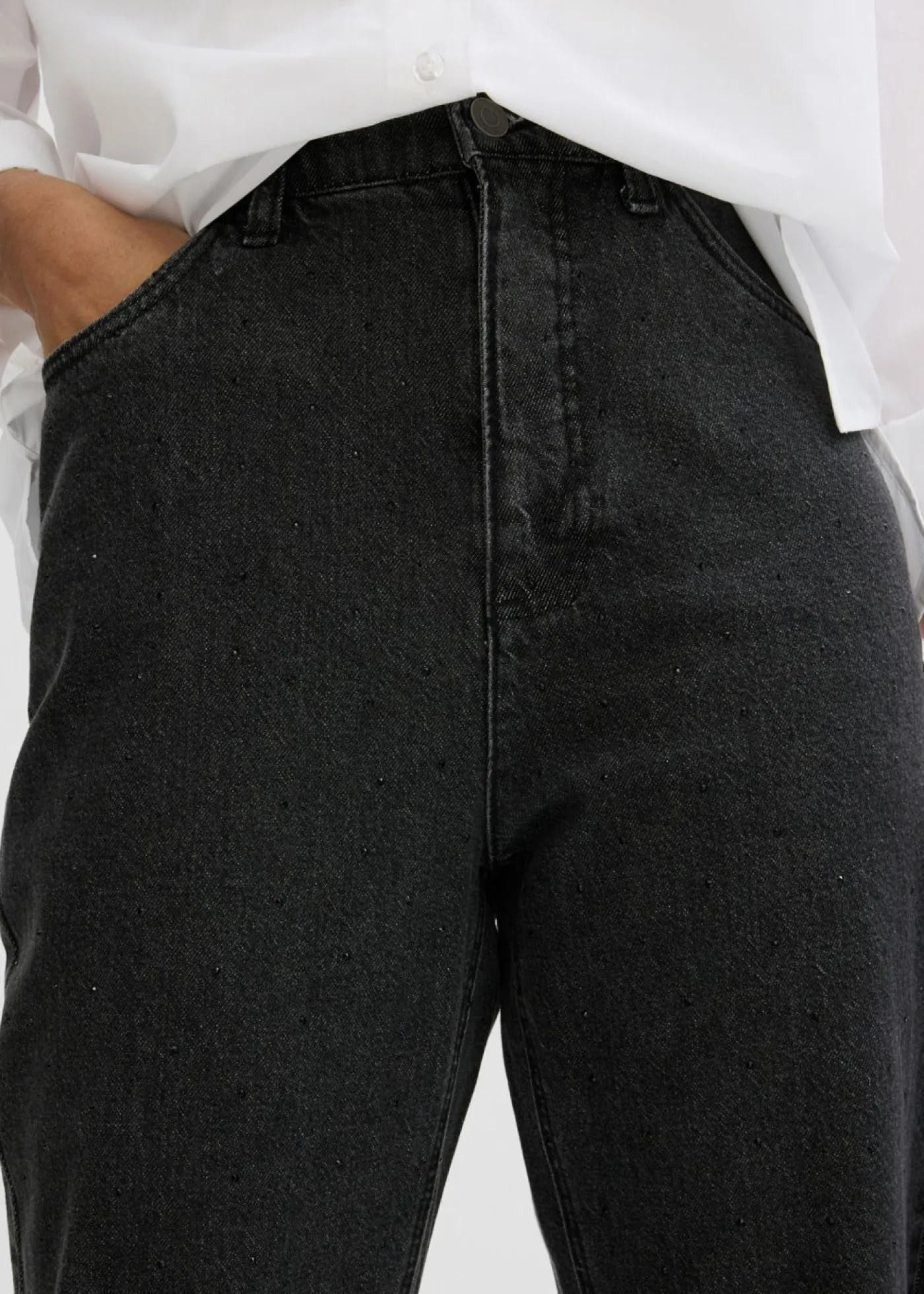 bonprix bonprix Vaqueros rectos de talle medio con corte holgado, cinturilla elástica y piedras brillantes Denim gris oscuro