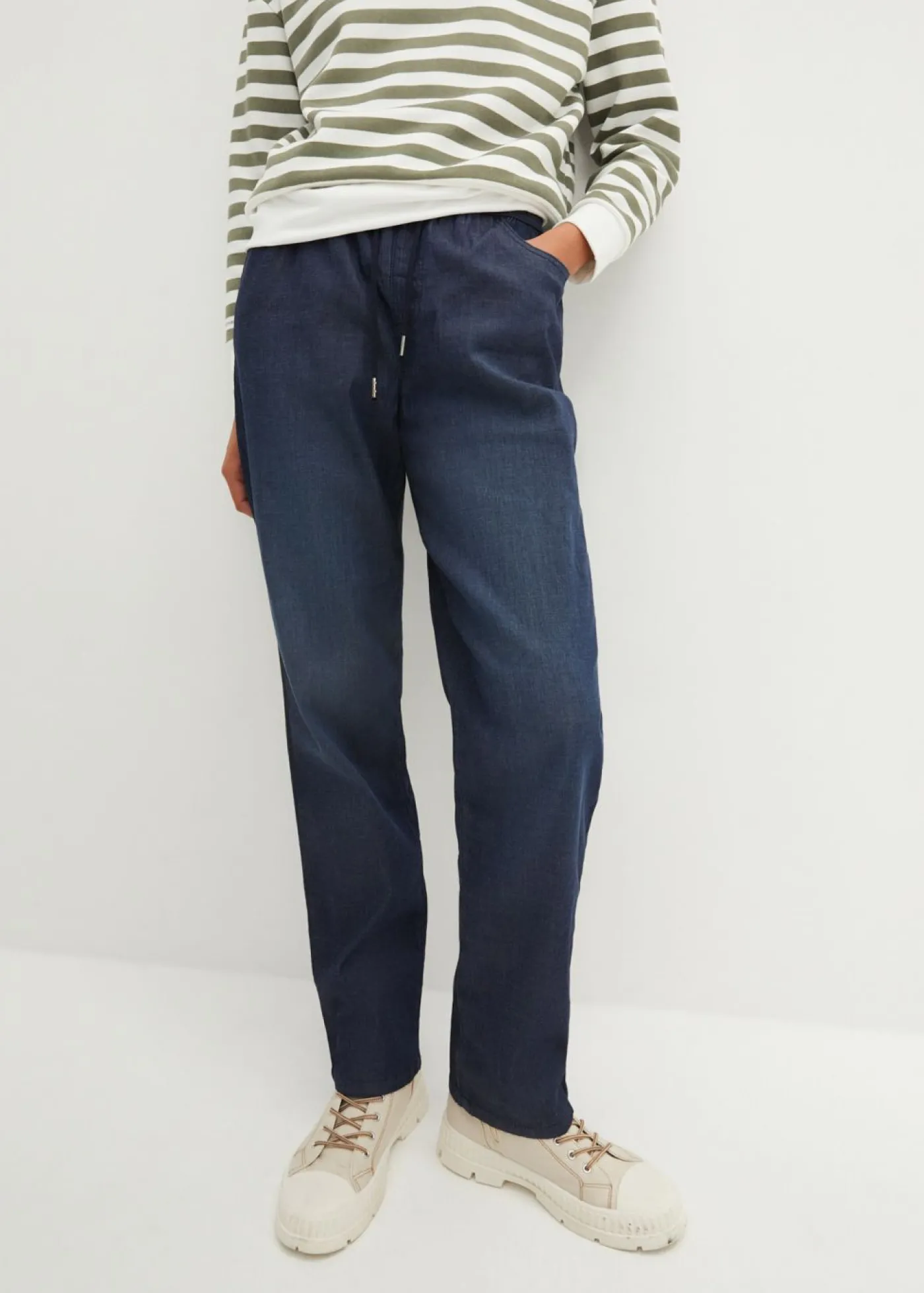 bonprix bonprix Vaqueros rectos de talle alto con cintura cómoda (2 unidades) azul claro denim+azul oscuro denim usado Online