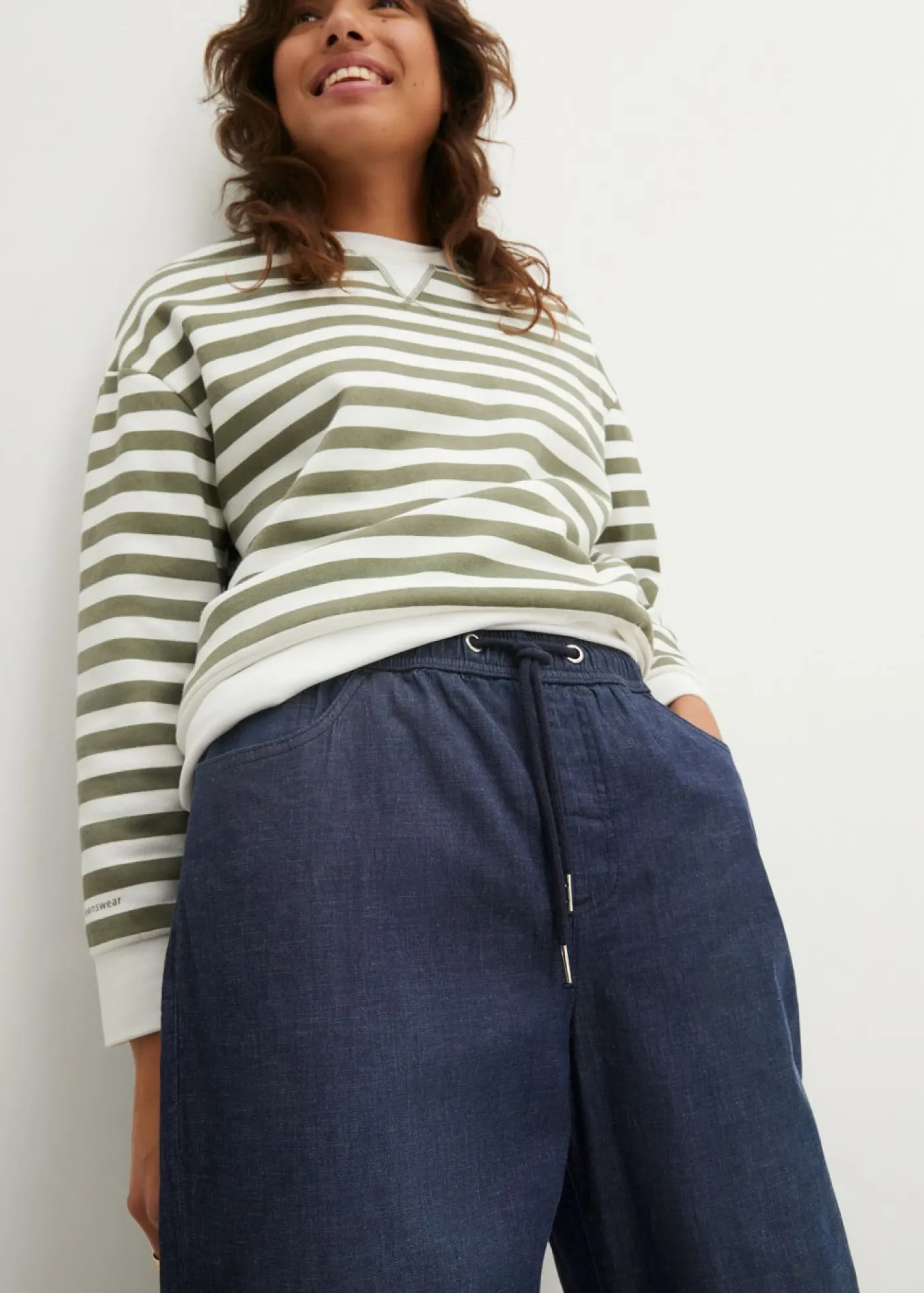 bonprix bonprix Vaqueros rectos de talle alto con cintura cómoda (2 unidades) azul claro denim+azul oscuro denim usado Online