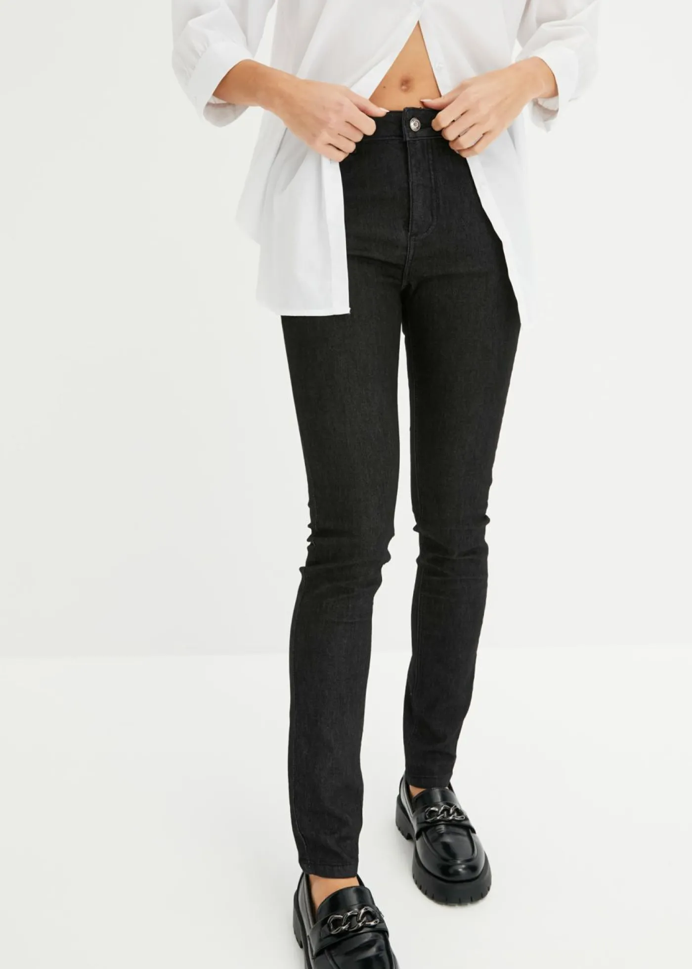 bonprix bonprix Vaqueros skinny, mid waist Negro denim Best