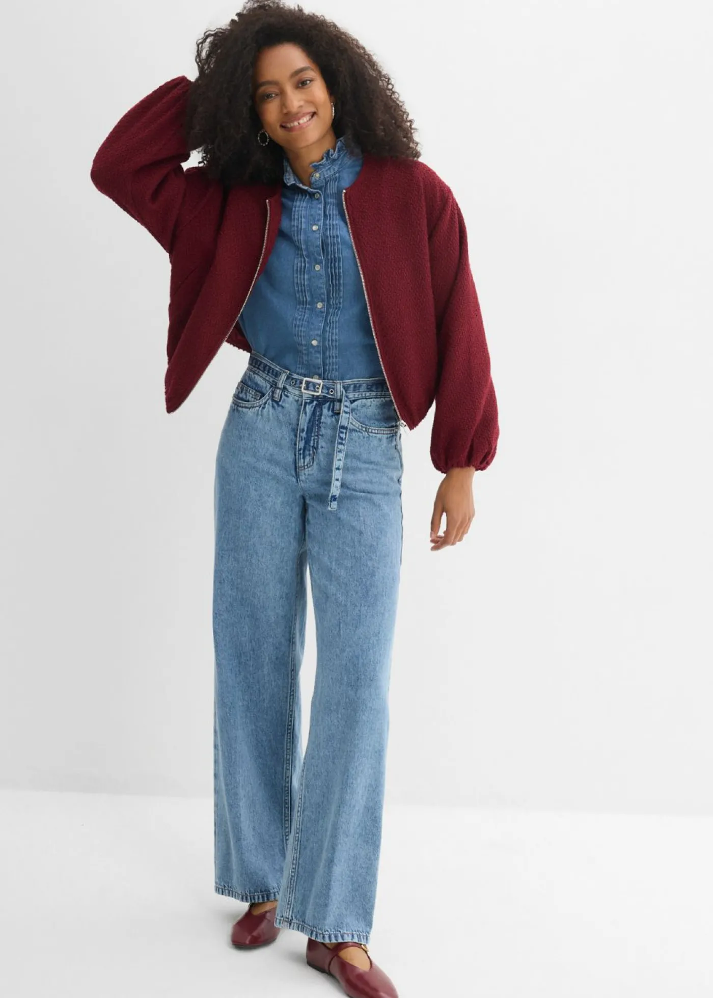 bonprix bonprix Vaqueros straight, loose, mid waist, de algodón azul claro denim usado New