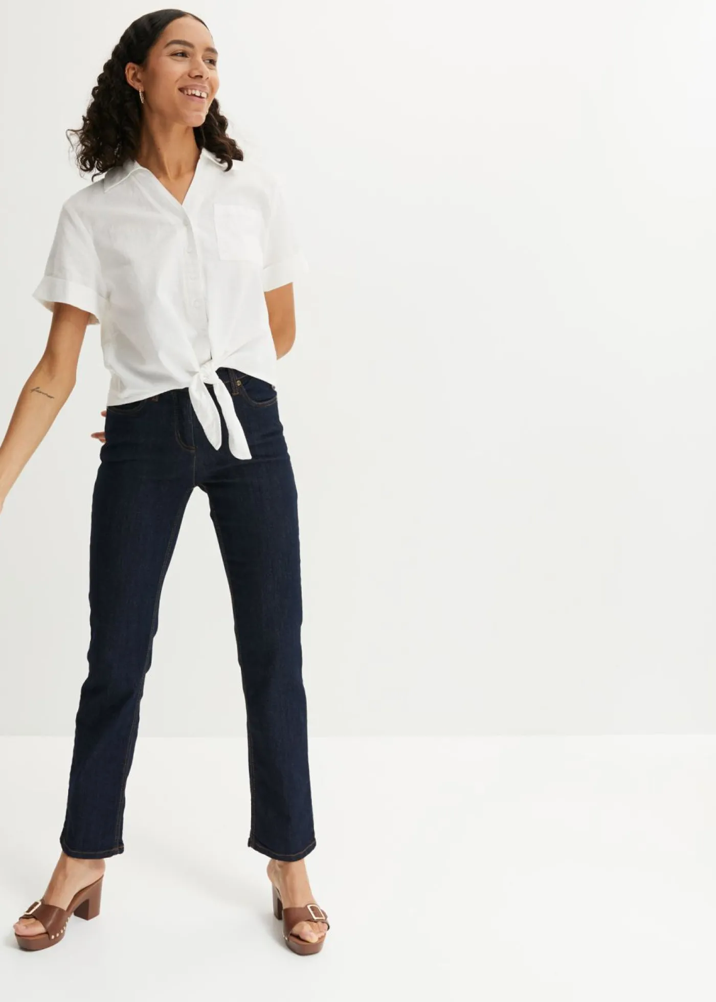 bonprix bonprix Vaqueros straight, mid waist, elásticos Azul marino Online