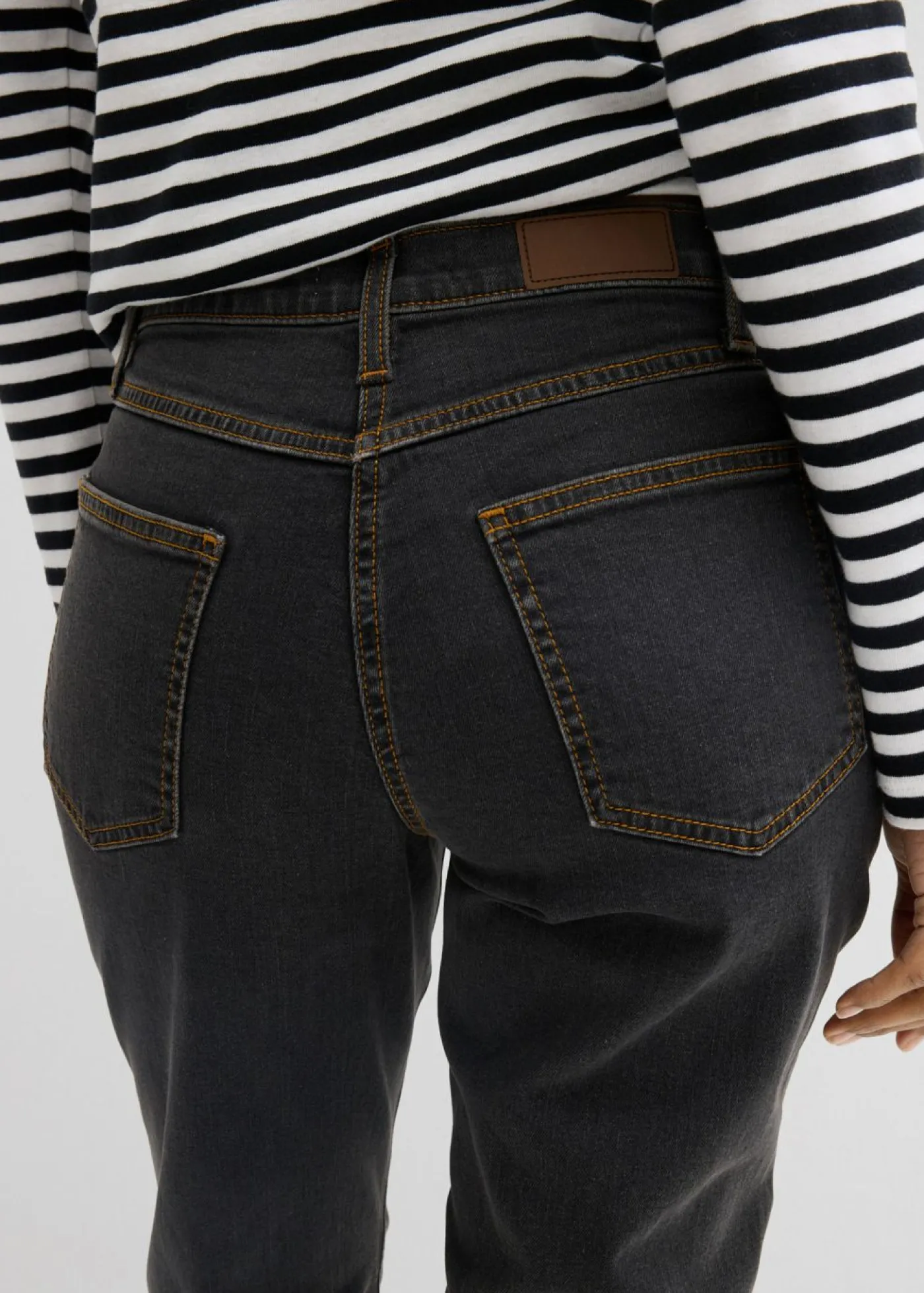 bonprix bonprix Vaqueros straight, mid waist, elásticos Negro Sale