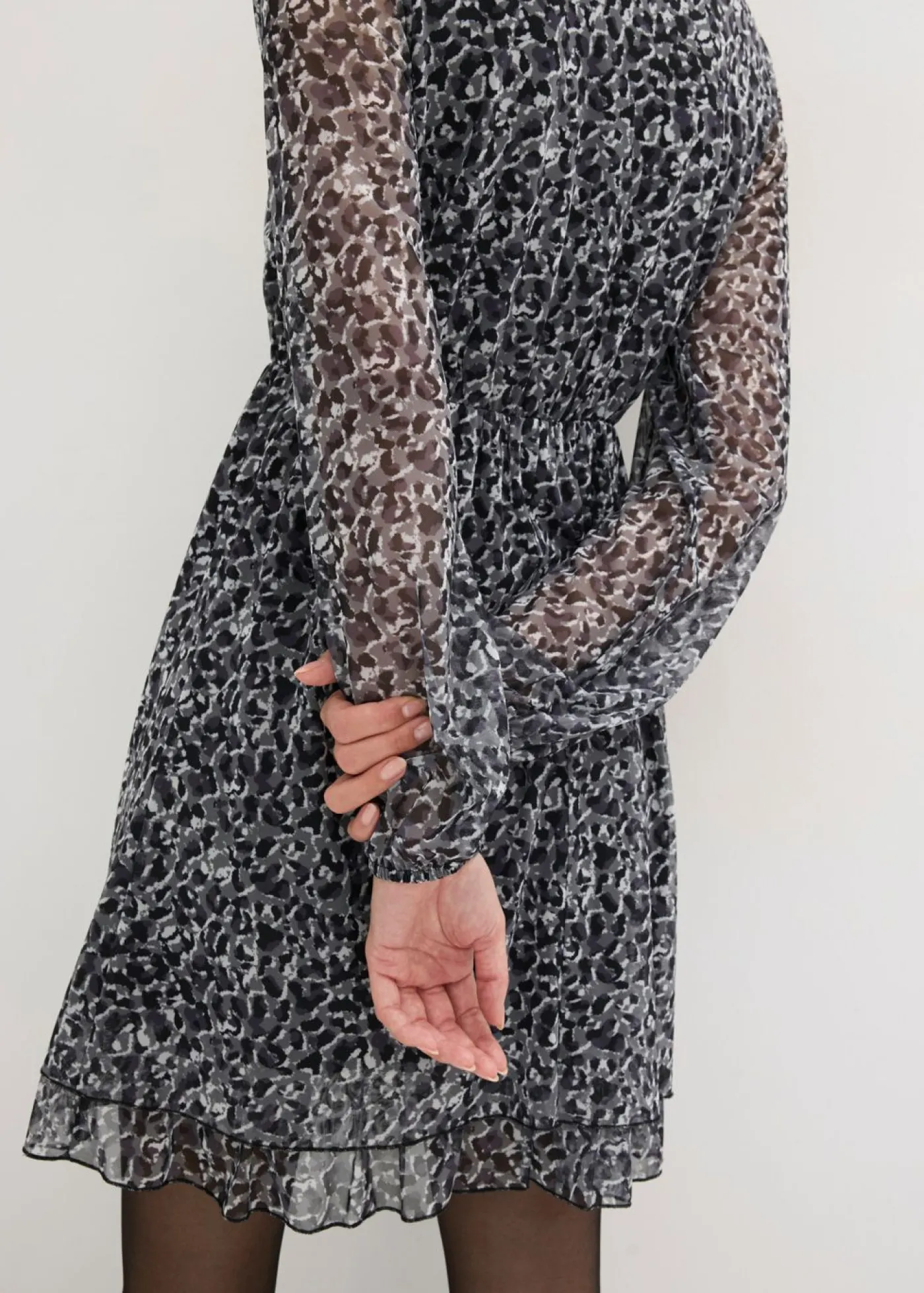 bonprix bonprix Vestido estampado leo negro New