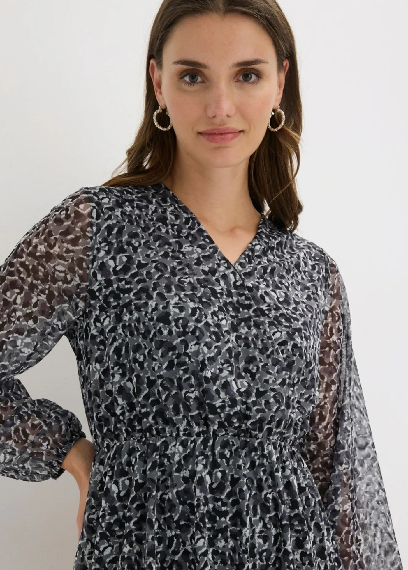 bonprix bonprix Vestido estampado leo negro New