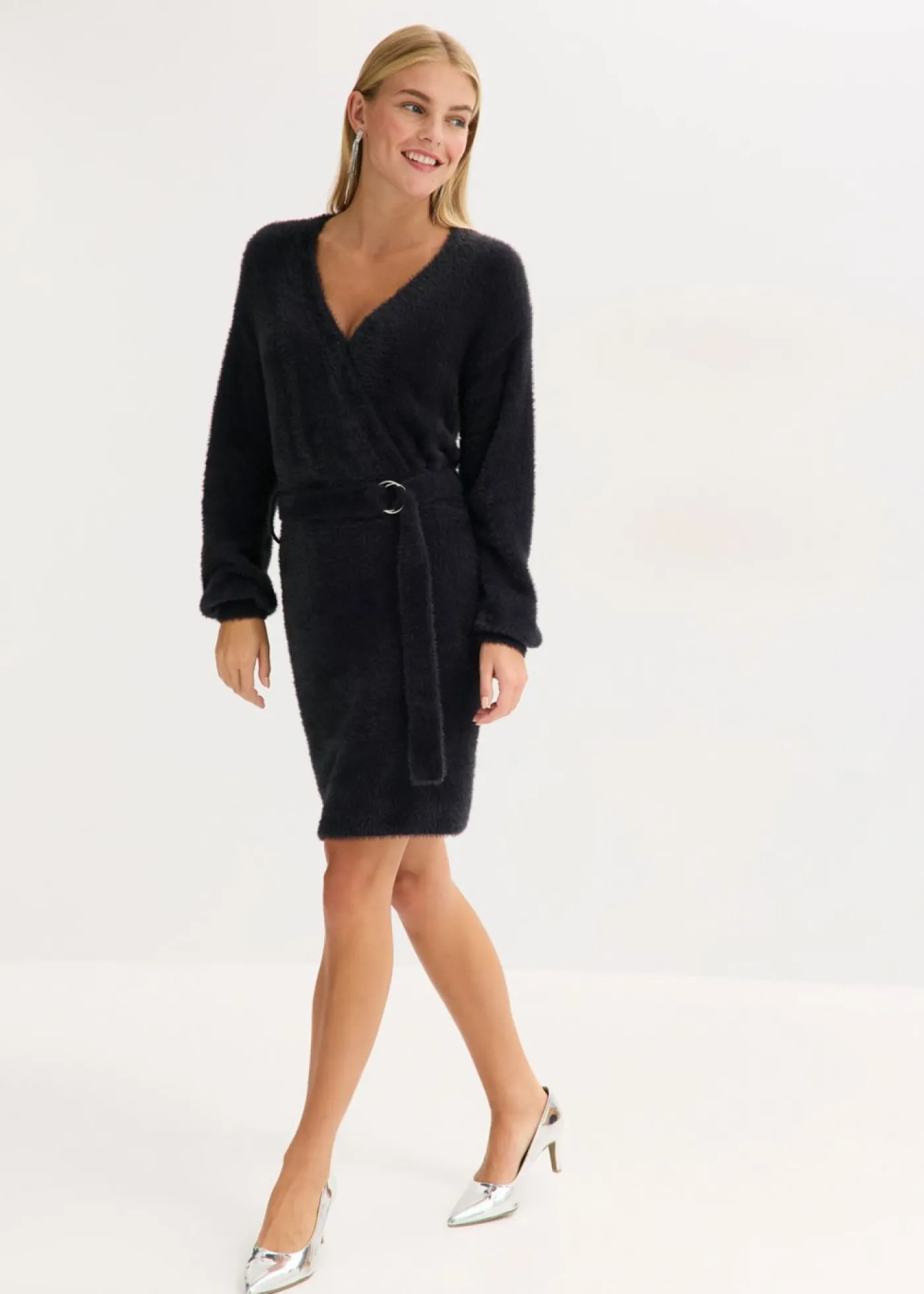 bonprix bonprix Vestido ajustado de punto con accesorio Negro Clearance