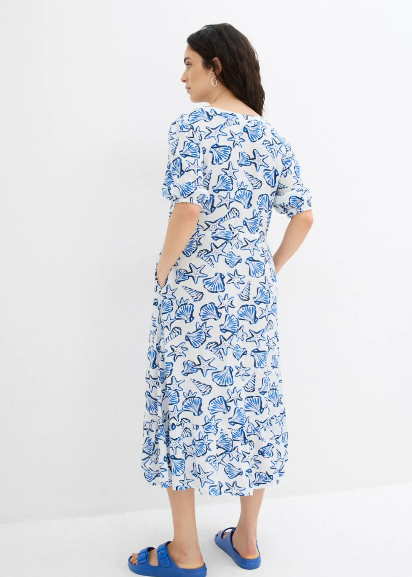 bonprix bonprix Vestido ancho de viscosa arrugada blanco/azul/azul marino Clearance