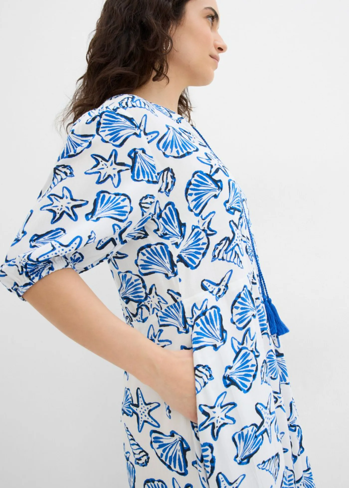 bonprix bonprix Vestido ancho de viscosa arrugada blanco/azul/azul marino Clearance