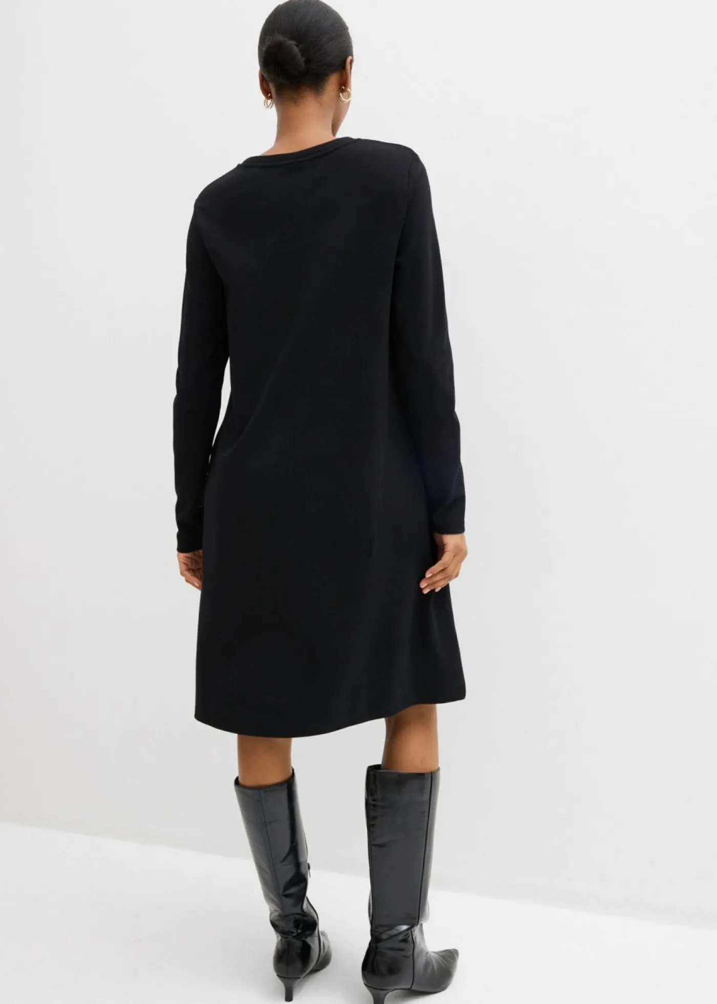 bonprix bonprix Vestido camisero con corte en A en mezcla de viscosa Negro Clearance
