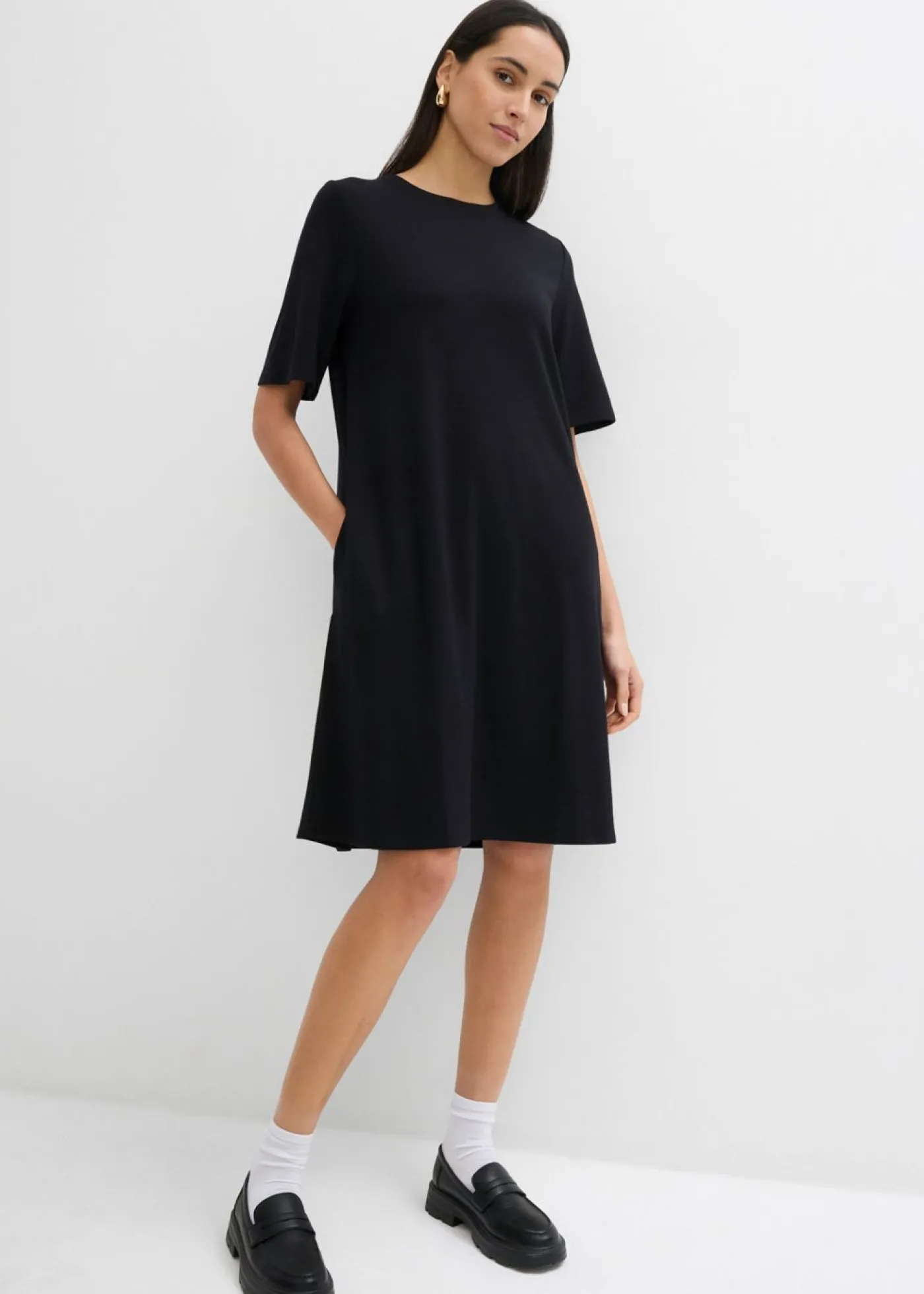 bonprix bonprix Vestido camisero con corte en A en mezcla de viscosa Negro Outlet