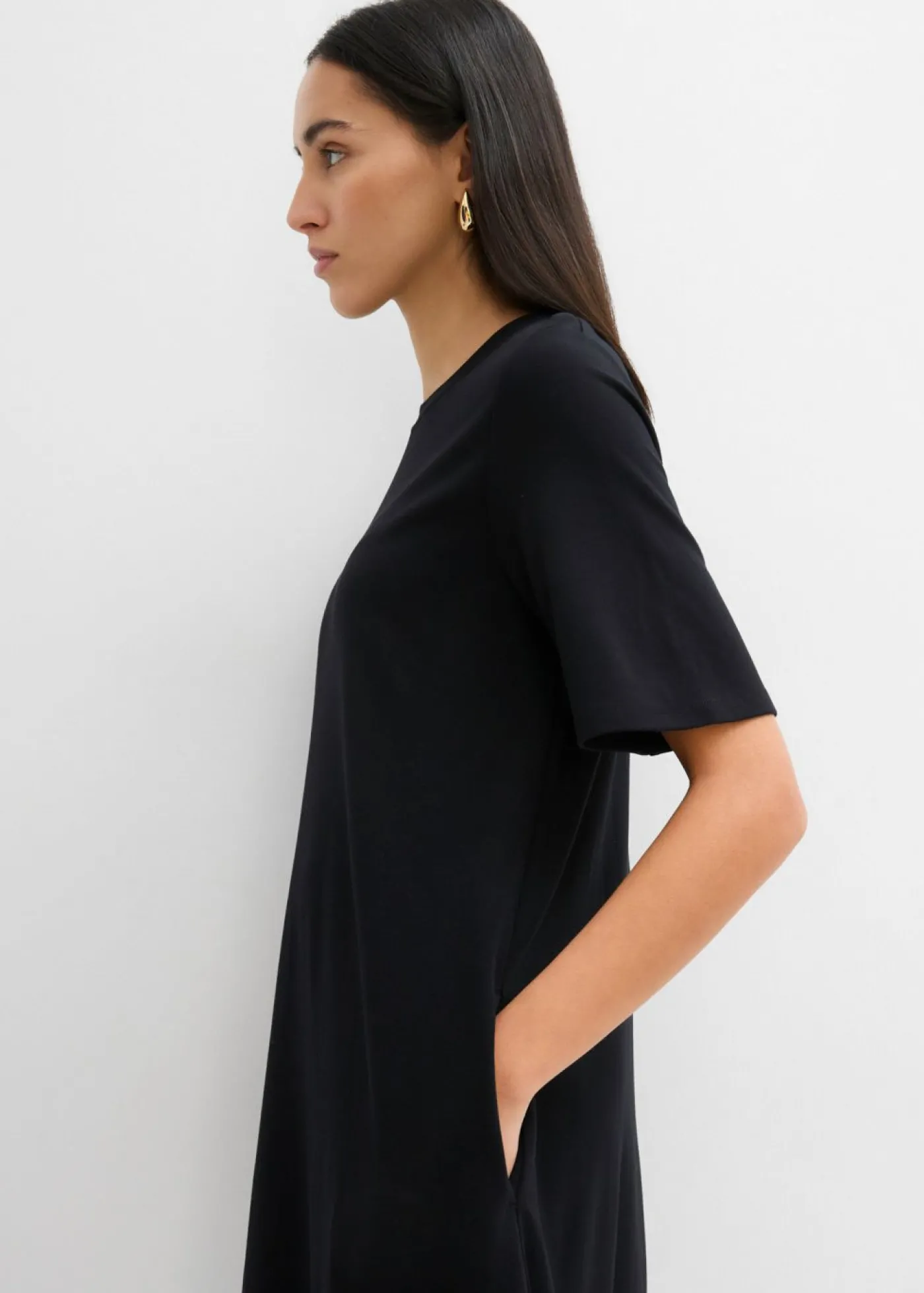 bonprix bonprix Vestido camisero con corte en A en mezcla de viscosa Negro Outlet