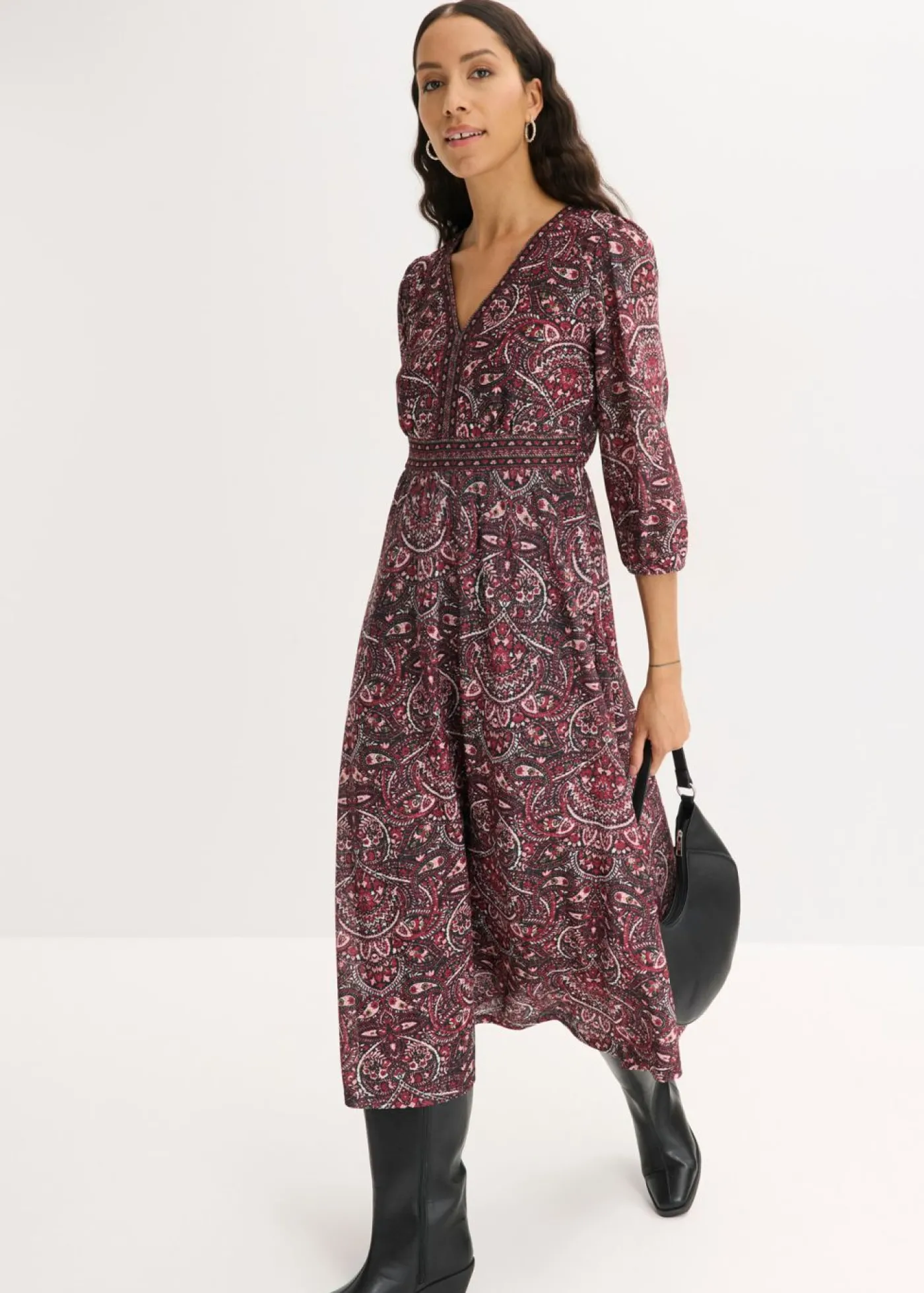 bonprix bonprix Vestido camisero con escote en V Negro-baya Online