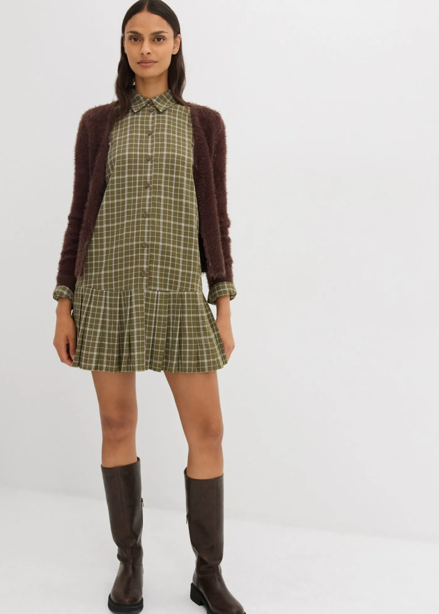 bonprix bonprix Vestido camisero con estampado de cuadros oliva a cuadros Hot