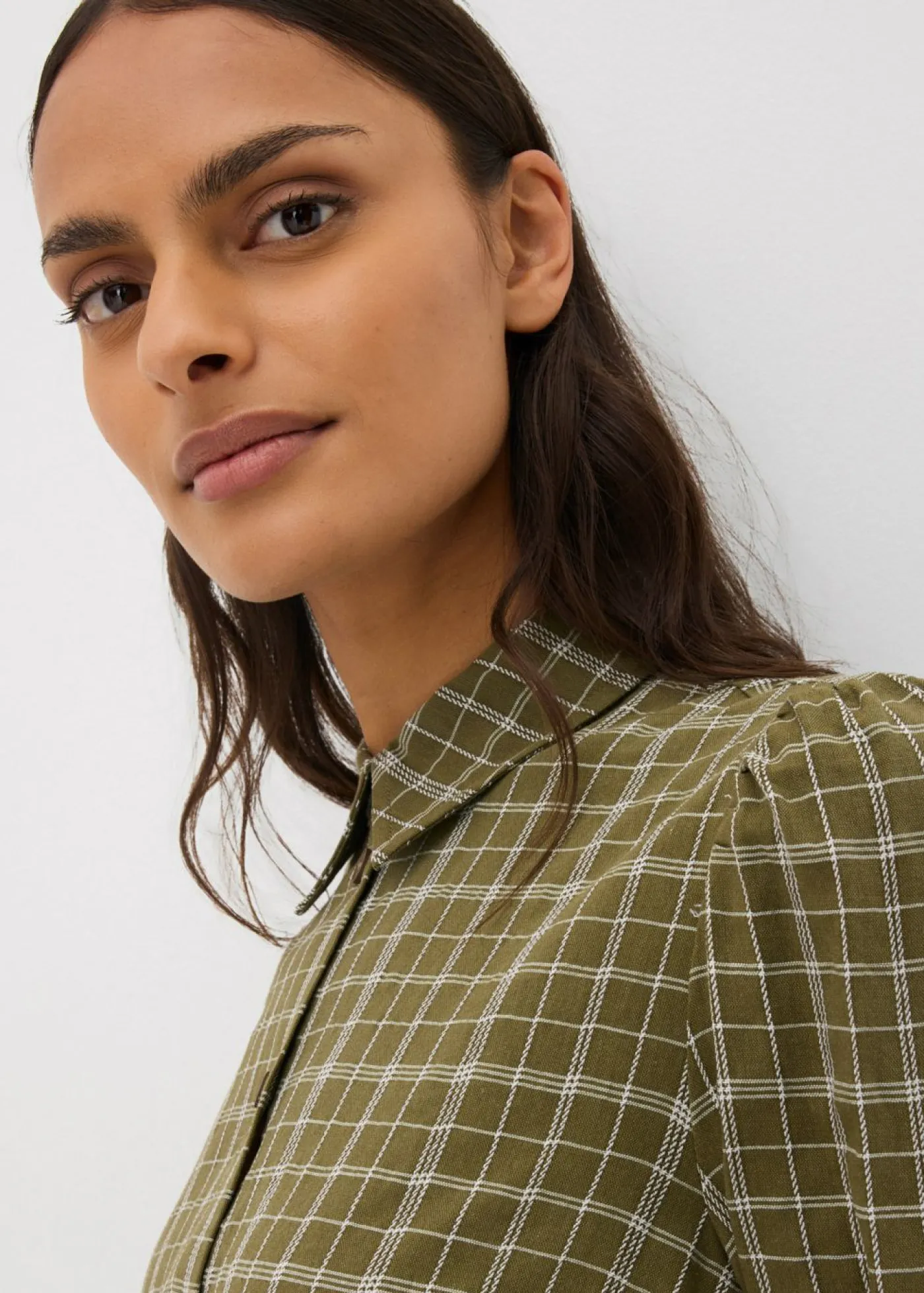 bonprix bonprix Vestido camisero con estampado de cuadros oliva a cuadros Hot