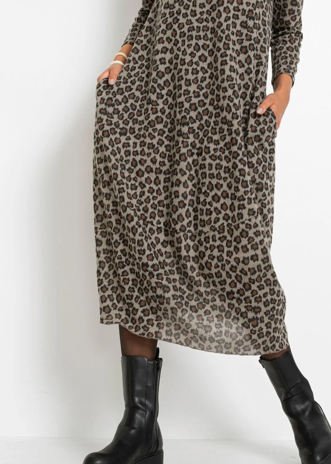 bonprix bonprix Vestido camisero con forma de globo piel de leopardo marrón Clearance