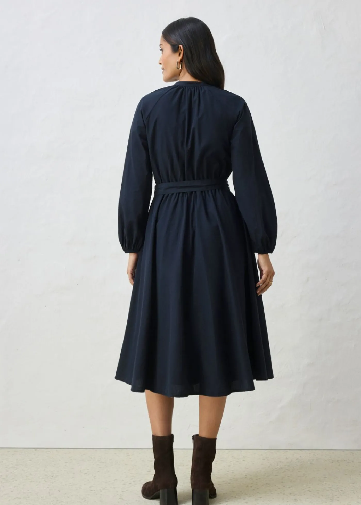bonprix bonprix Vestido camisero con parte de seda y cinturón Negro New