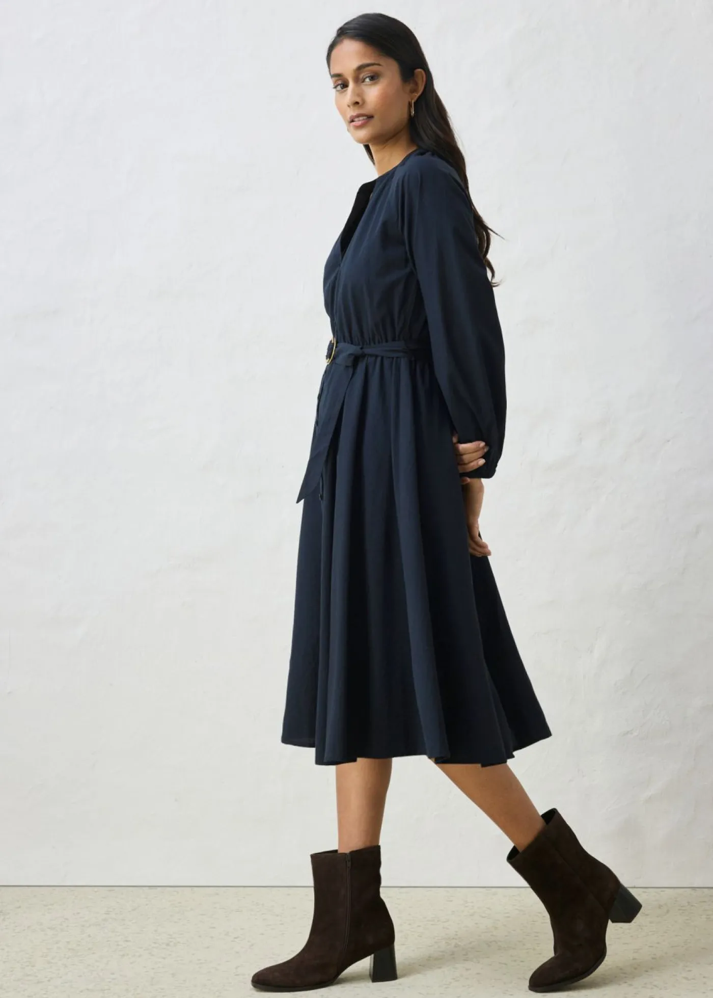 bonprix bonprix Vestido camisero con parte de seda y cinturón Negro New