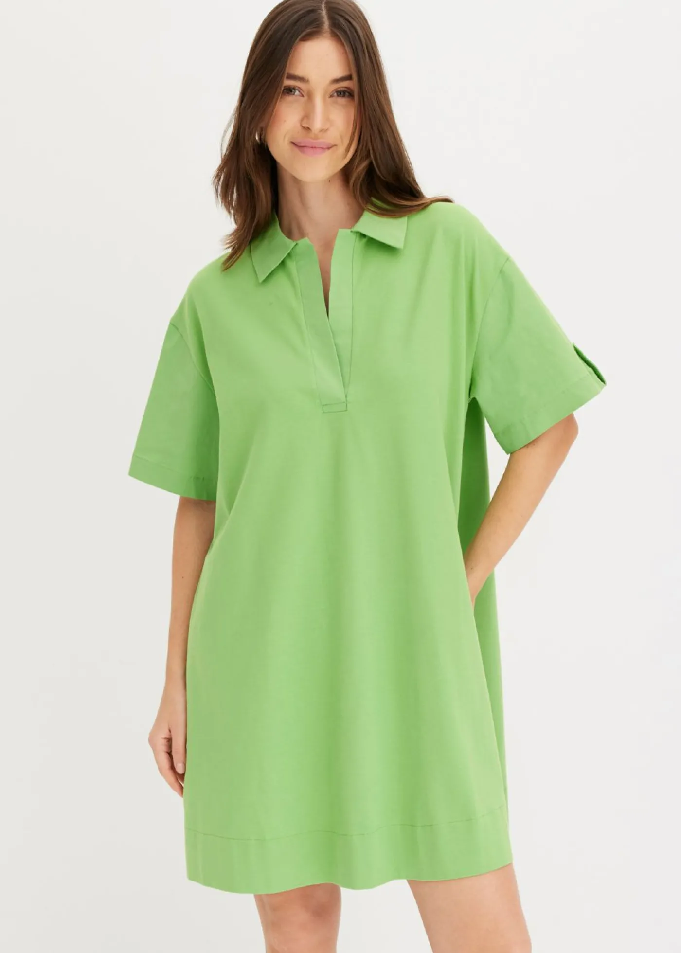 bonprix bonprix Vestido camisero confeccionado con mezcla de algodón orgánico elástico Verde trébol Best
