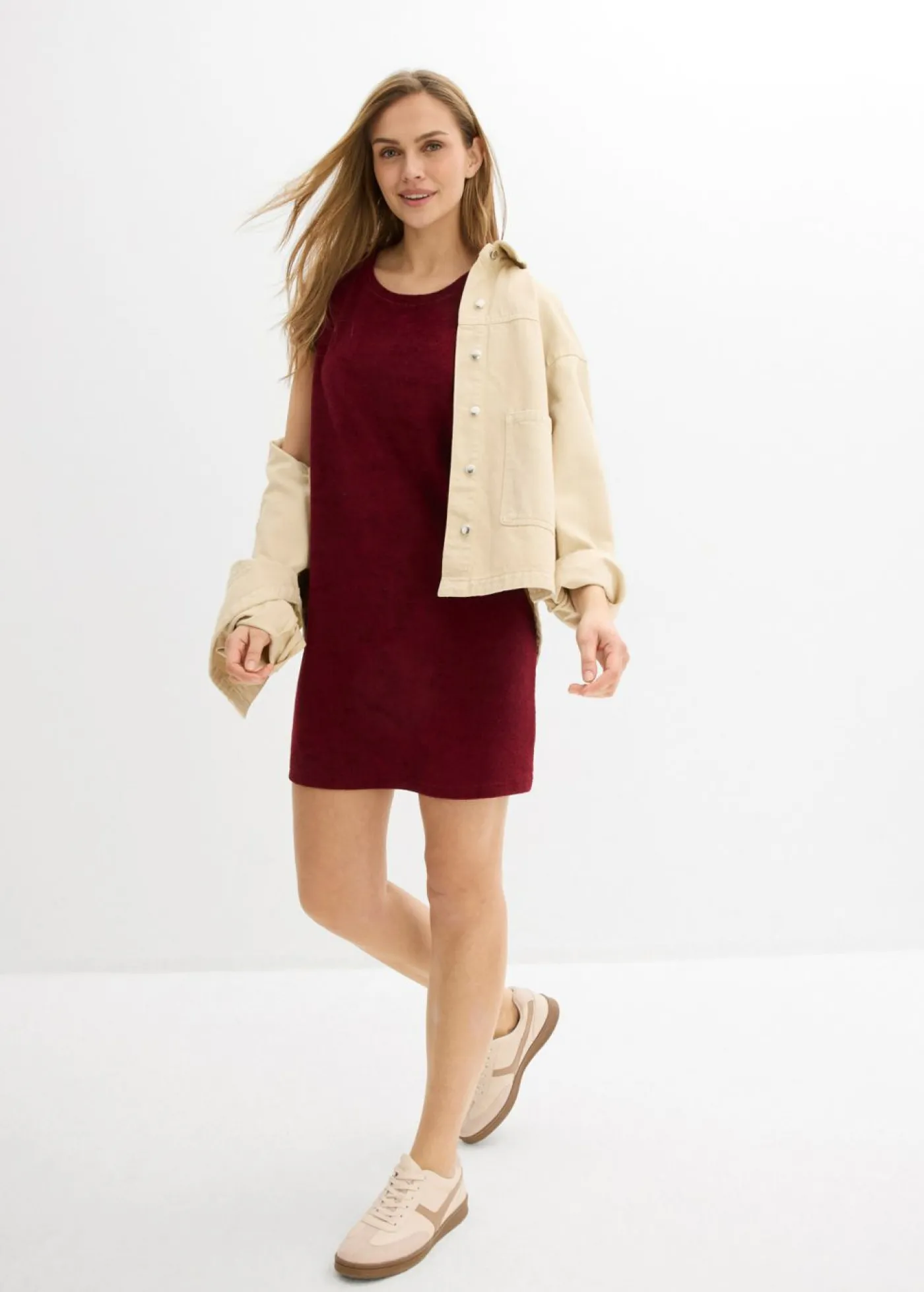 bonprix bonprix Vestido camisero de felpa Rojo rubí
