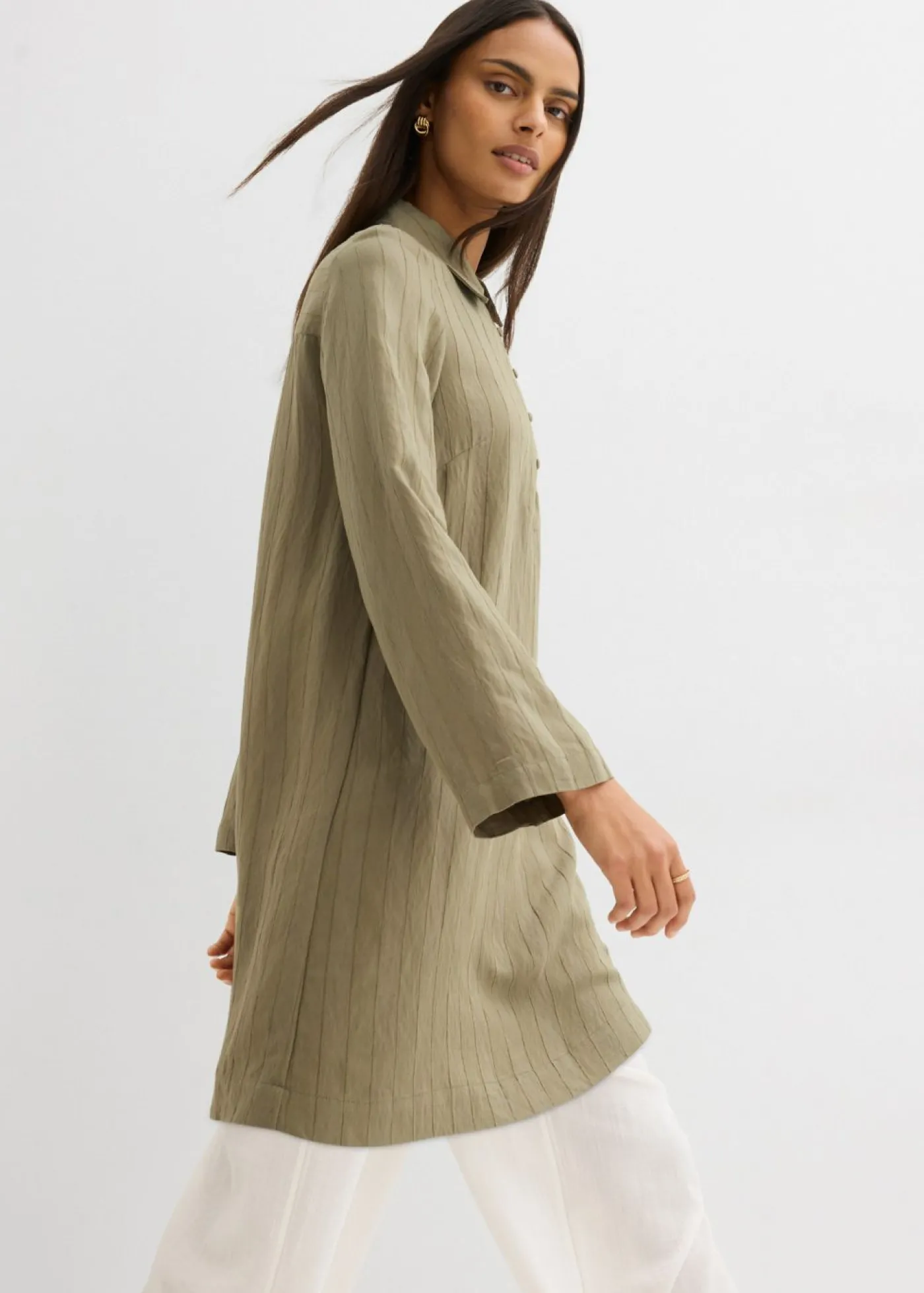 bonprix bonprix Vestido camisero de mezcla de viscosa Verde oliva Online