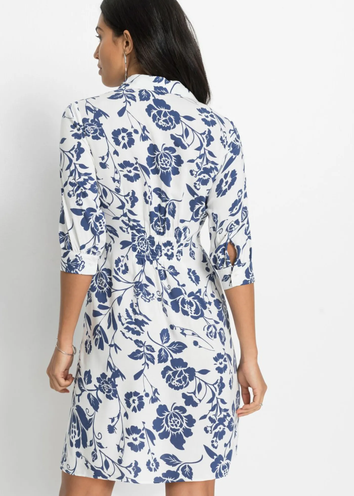 bonprix bonprix Vestido camisero de viscosa fluida crema suave/azul medianoche. con flores Best