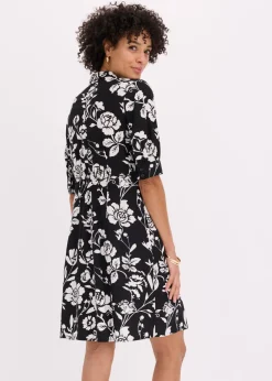 bonprix bonprix Vestido camisero de viscosa fluida Negro-blanco lana de flores Online