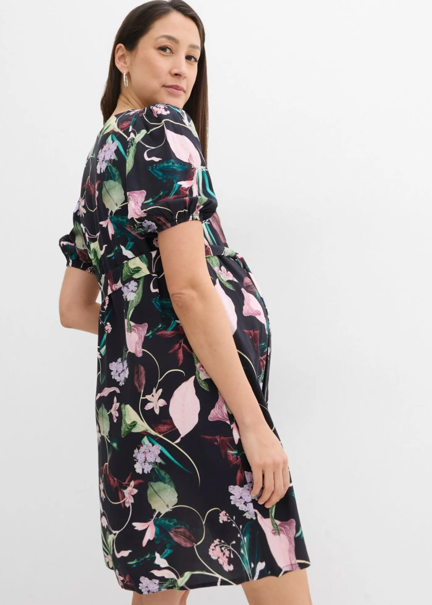 bonprix bonprix Vestido camisero premamá/de lactancia 2 en 1 de viscosa fluida negro-marrón caoba-rojo castaño-rosa antiguo-lila claro-blanco lana-beige-verde aceite-verde oliva oscuro-pino con flores Outlet