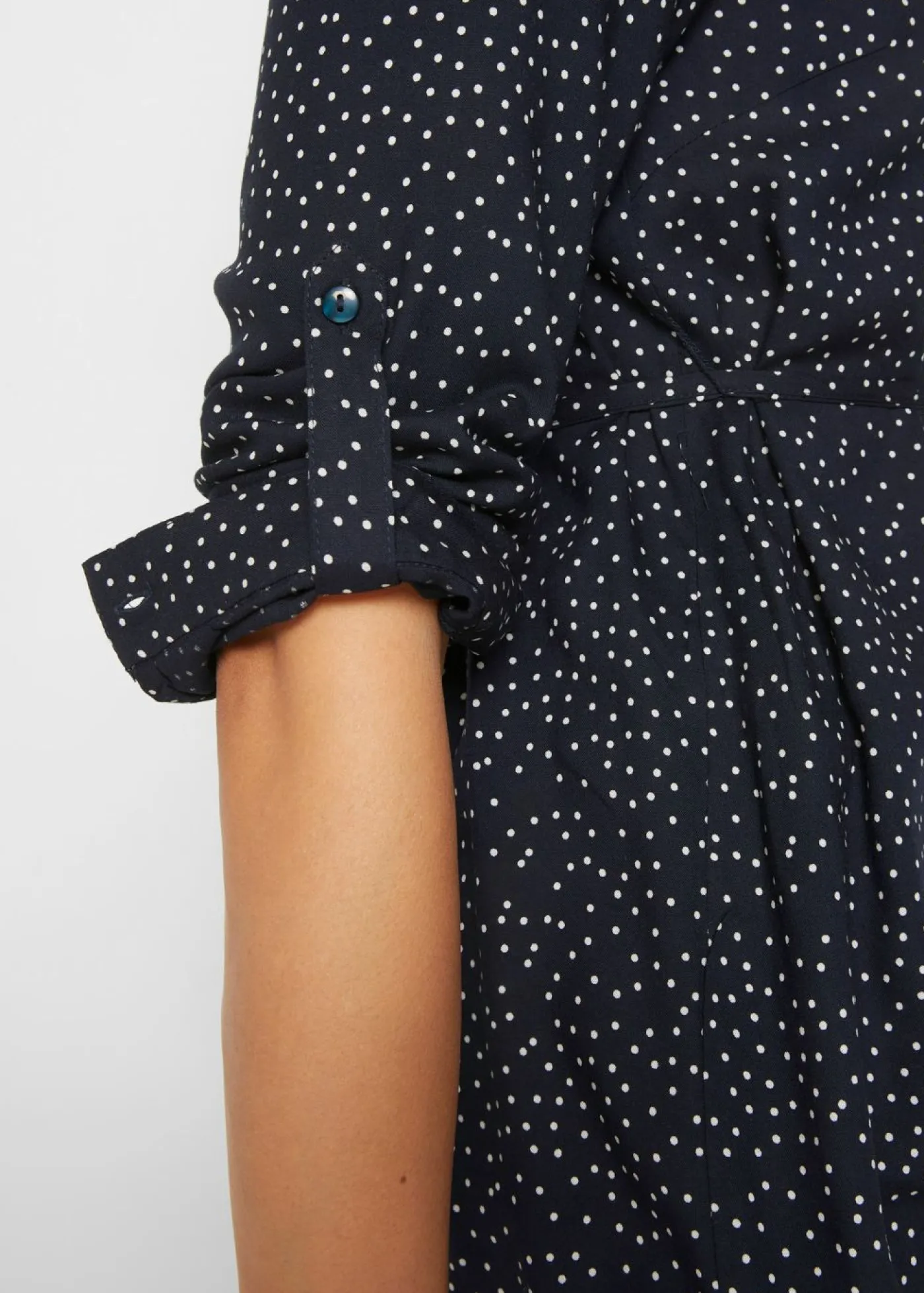 bonprix bonprix Vestido camisero premamá/de lactancia 2 en 1 de viscosa fluida Azul marino-blanco de lunares Clearance