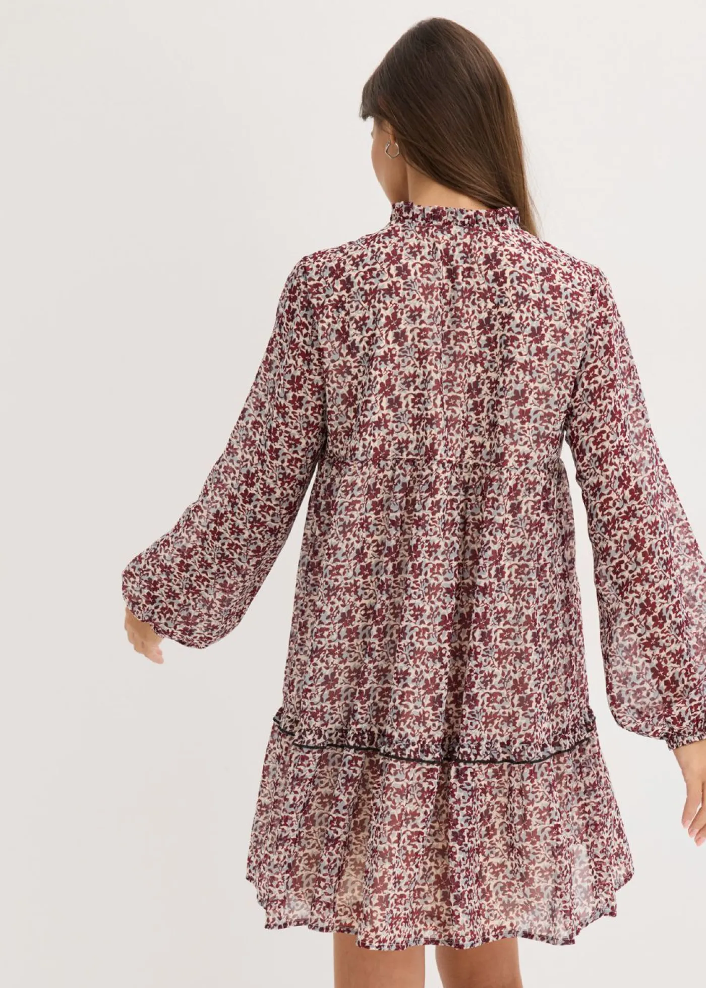 bonprix bonprix Vestido con bordado Blanco lana