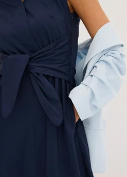 bonprix bonprix Vestido con detalle de cordón Azul marino Hot