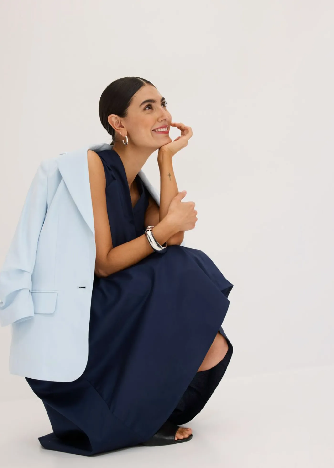 bonprix bonprix Vestido con detalle de cordón Azul marino Hot