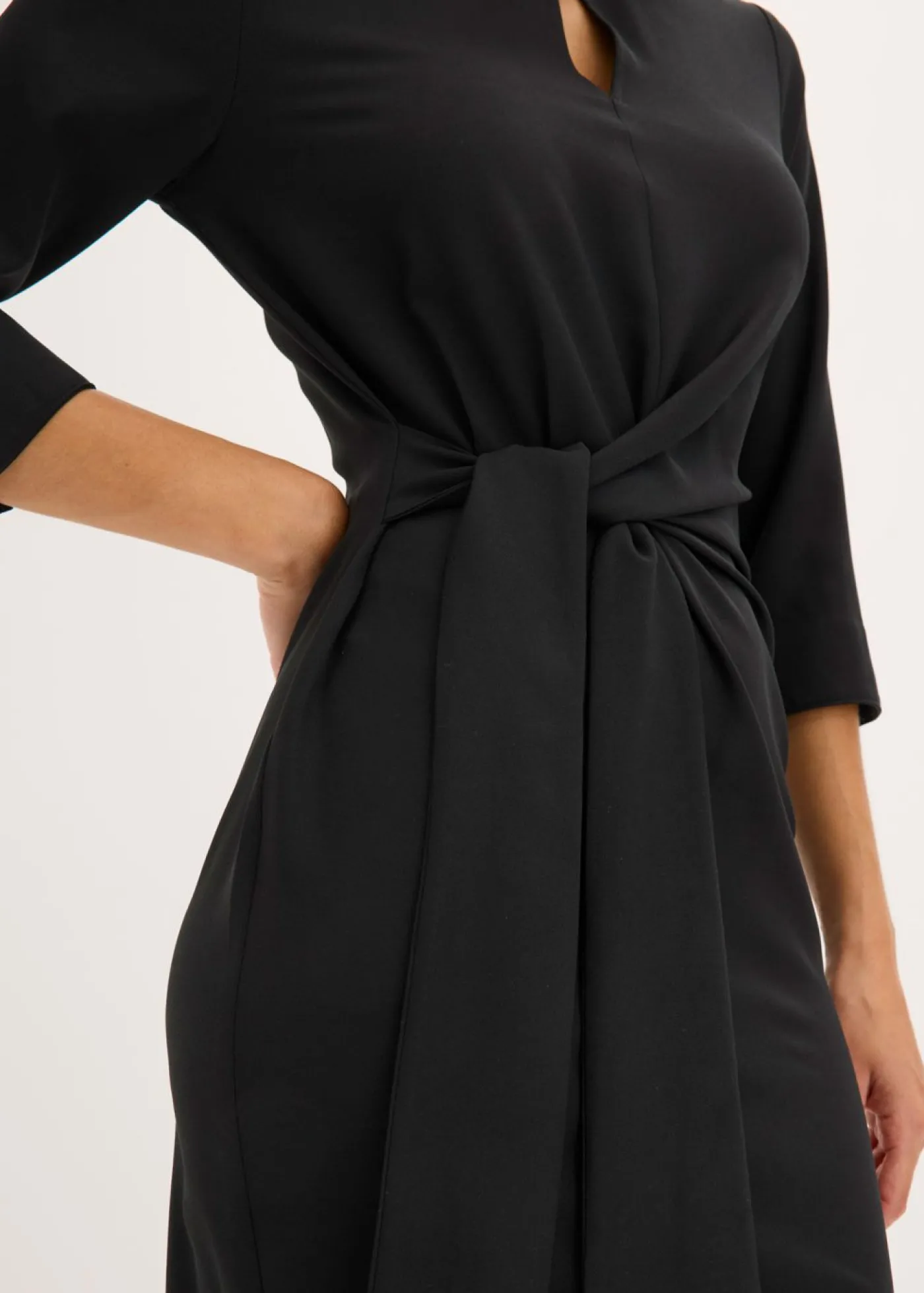 bonprix bonprix Vestido con detalle de cordón Negro
