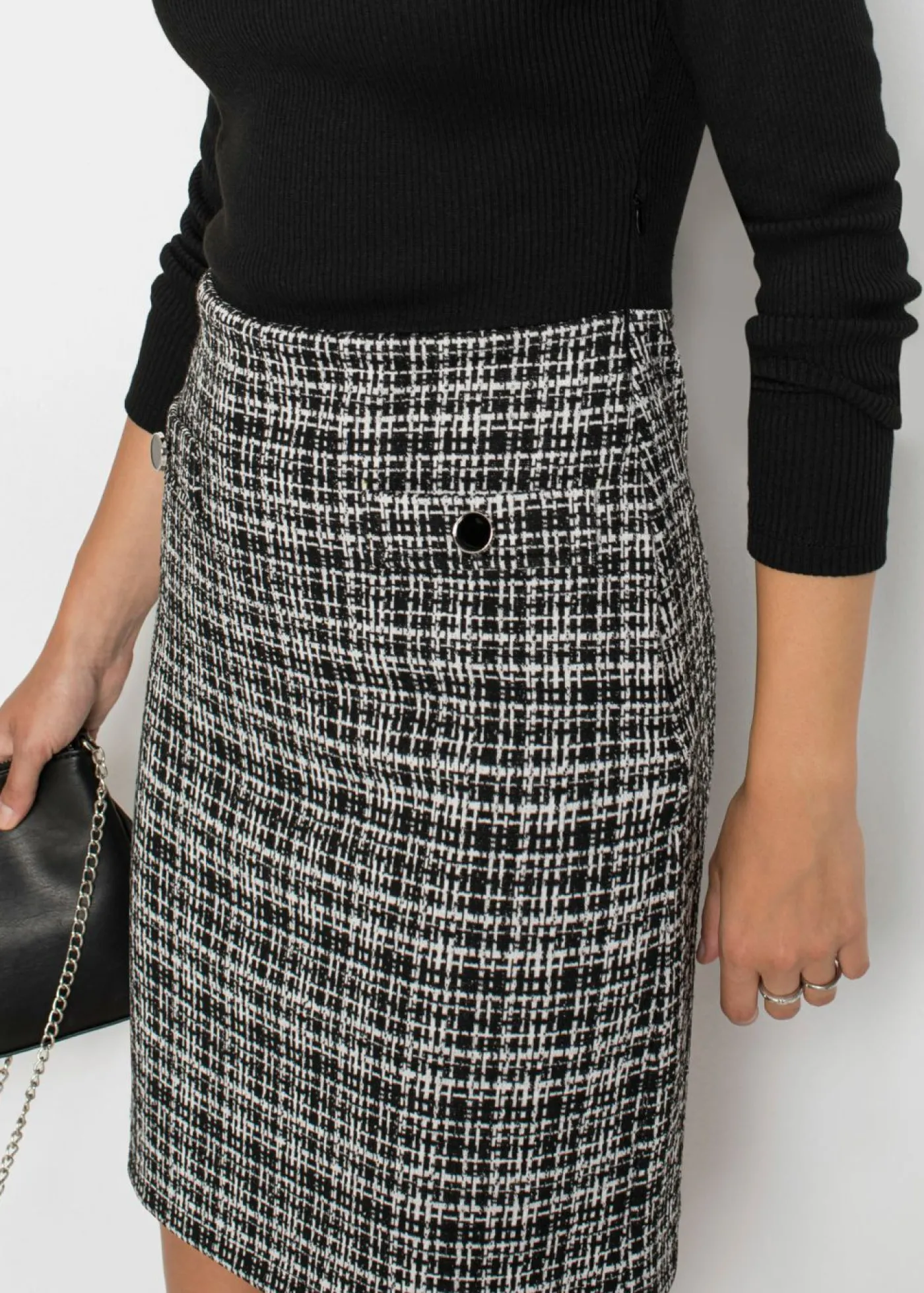 bonprix bonprix Vestido corto de mezcla de viscosa fluida Negro-blanco a cuadros Outlet