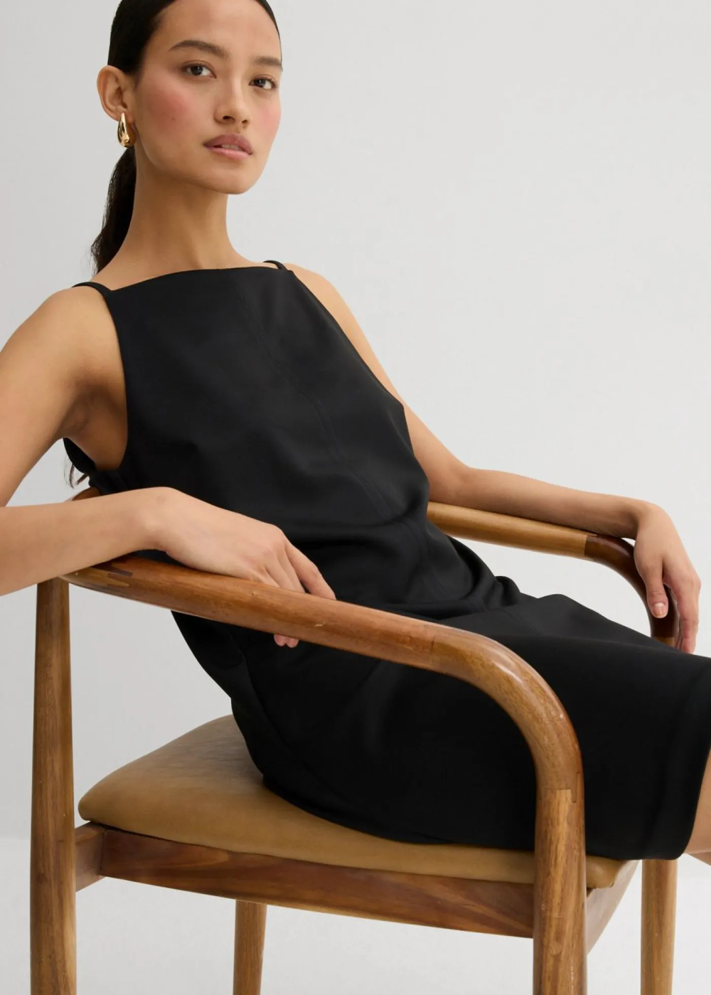 bonprix bonprix Vestido corto de neopreno fluido Negro Online