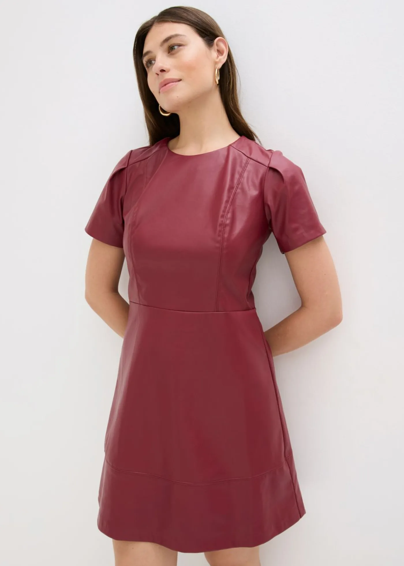 bonprix bonprix Vestido corto de piel sintética Burdeos Best