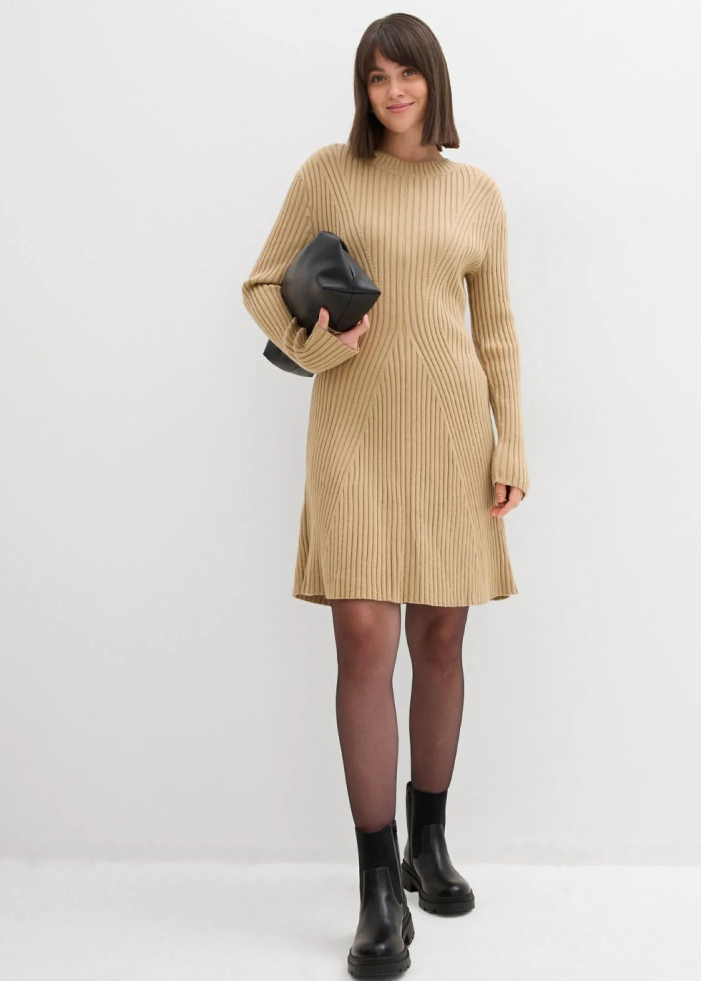 bonprix bonprix Vestido corto de punto de suave mezcla de viscosa Caqui claro New
